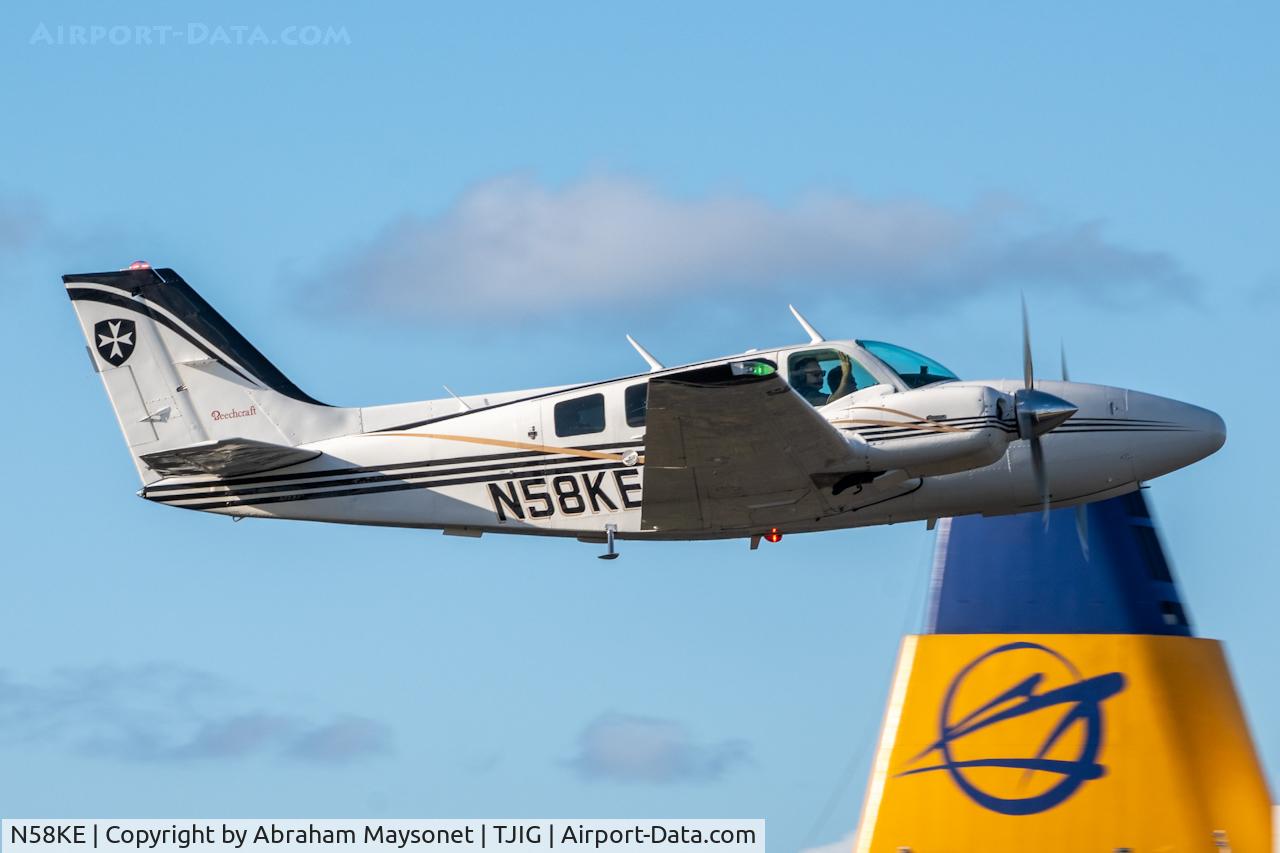 N58KE, 1978 Beech 58 Baron C/N TH-921, New livery Scheme Paint