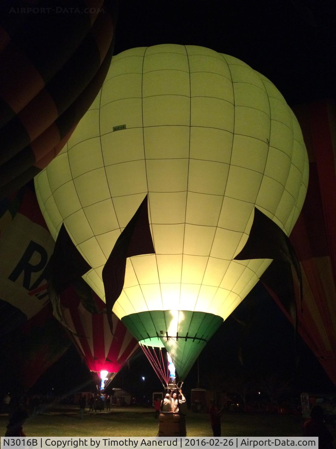 N3016B, Arbc Inc Dba Lindstrand 69A C/N 5465, Arbc Inc Dba Lindstrand 69A, c/n: 5465.  Parhrump Nevada Balloon Festival