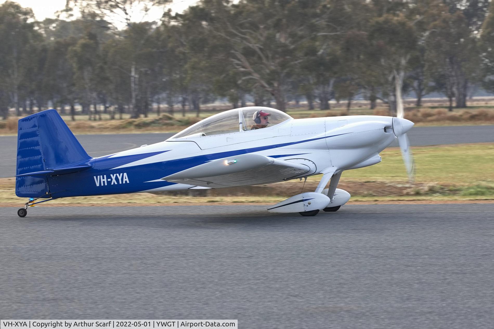 VH-XYA, 1991 Vans RV-4 C/N 2418, AAAA fly in Wangaratta 2022