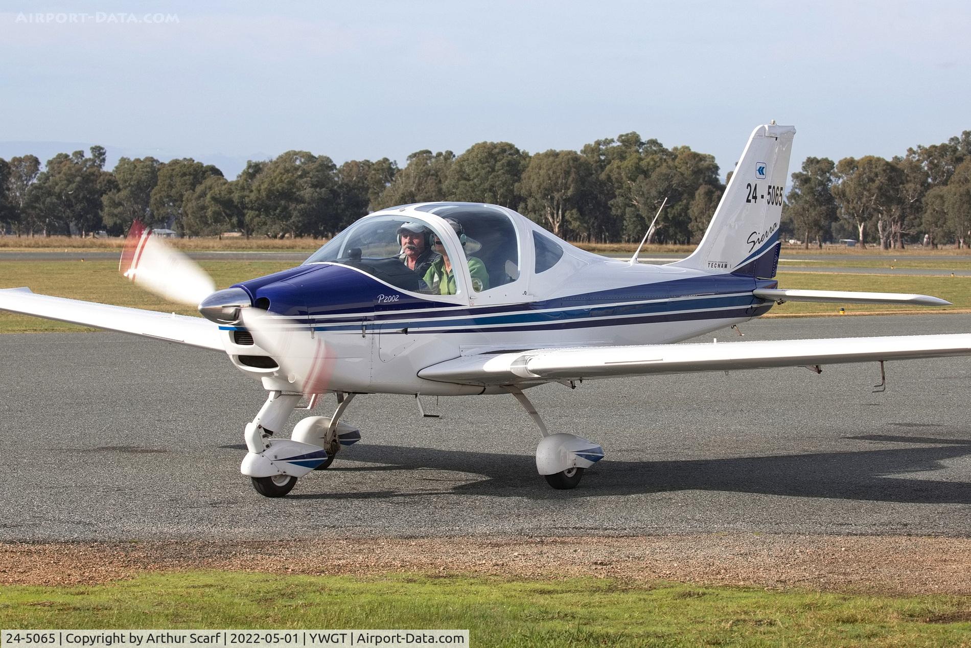 24-5065, Tecnam P-2002 Sierra C/N 246, AAAA fly in Wangaratta 2022