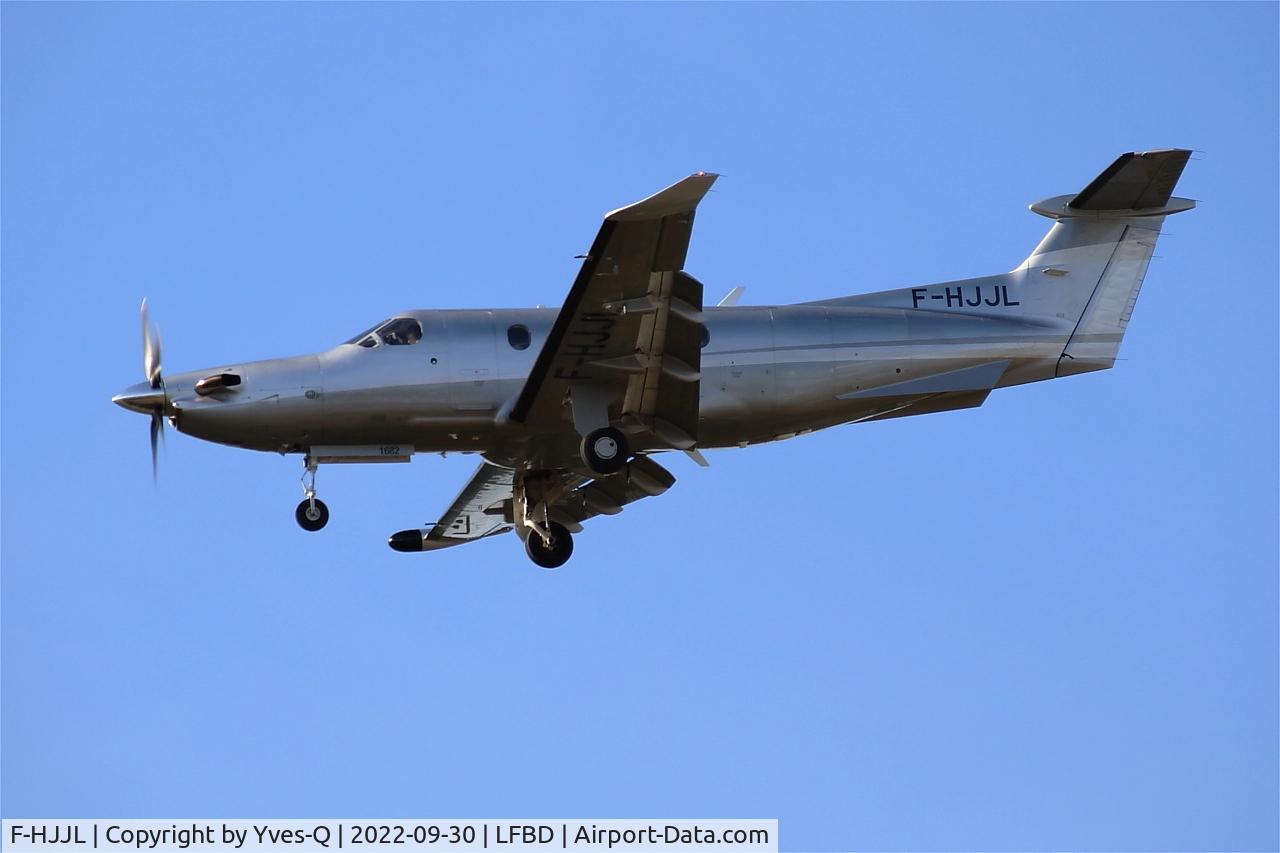 F-HJJL, 2017 Pilatus PC-12/47E C/N 1682, Pilatus PC-12 47E, On final rwy 23, Bordeaux Mérignac airport (LFBD-BOD)