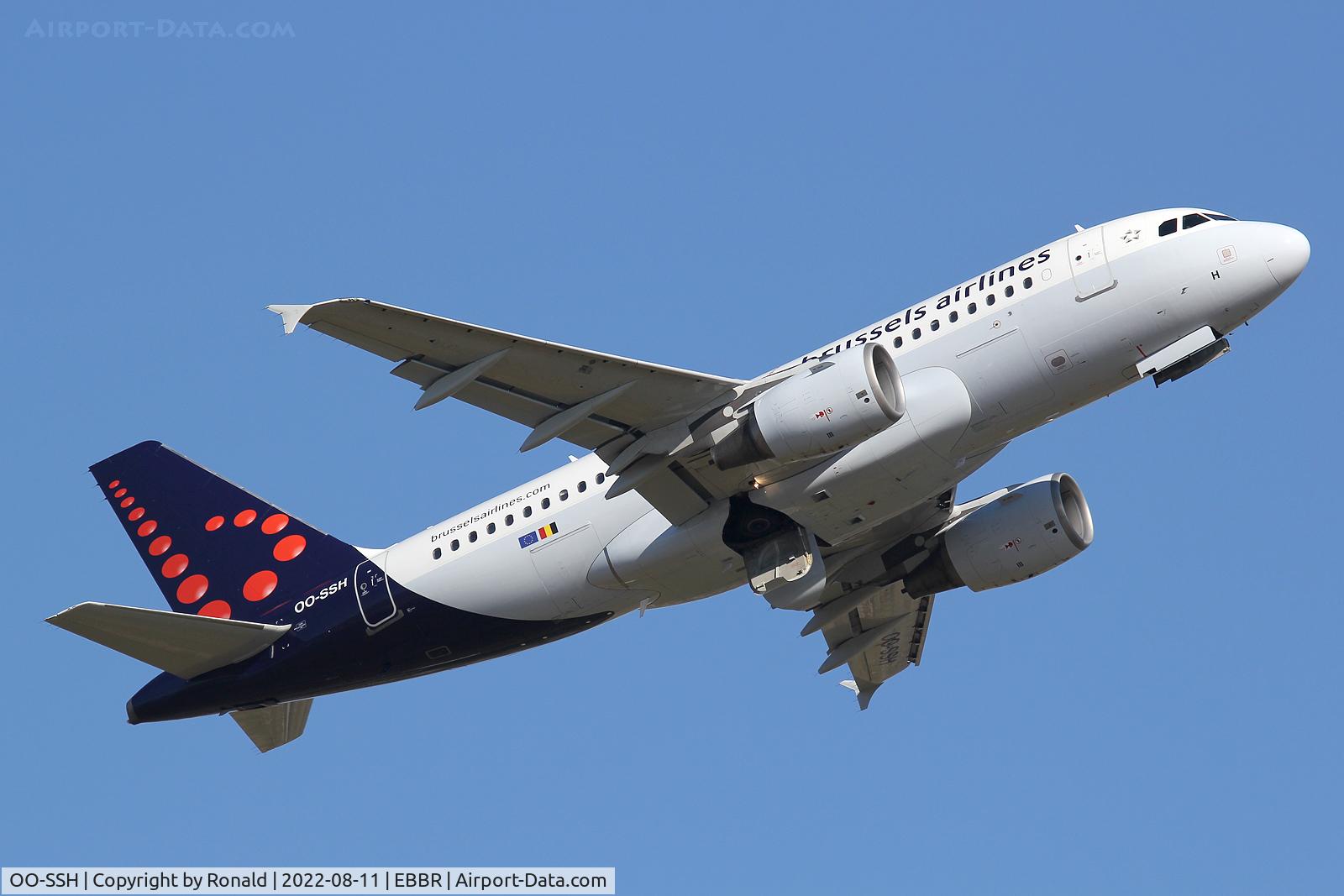 OO-SSH, 2006 Airbus A319-112 C/N 2925, at bru