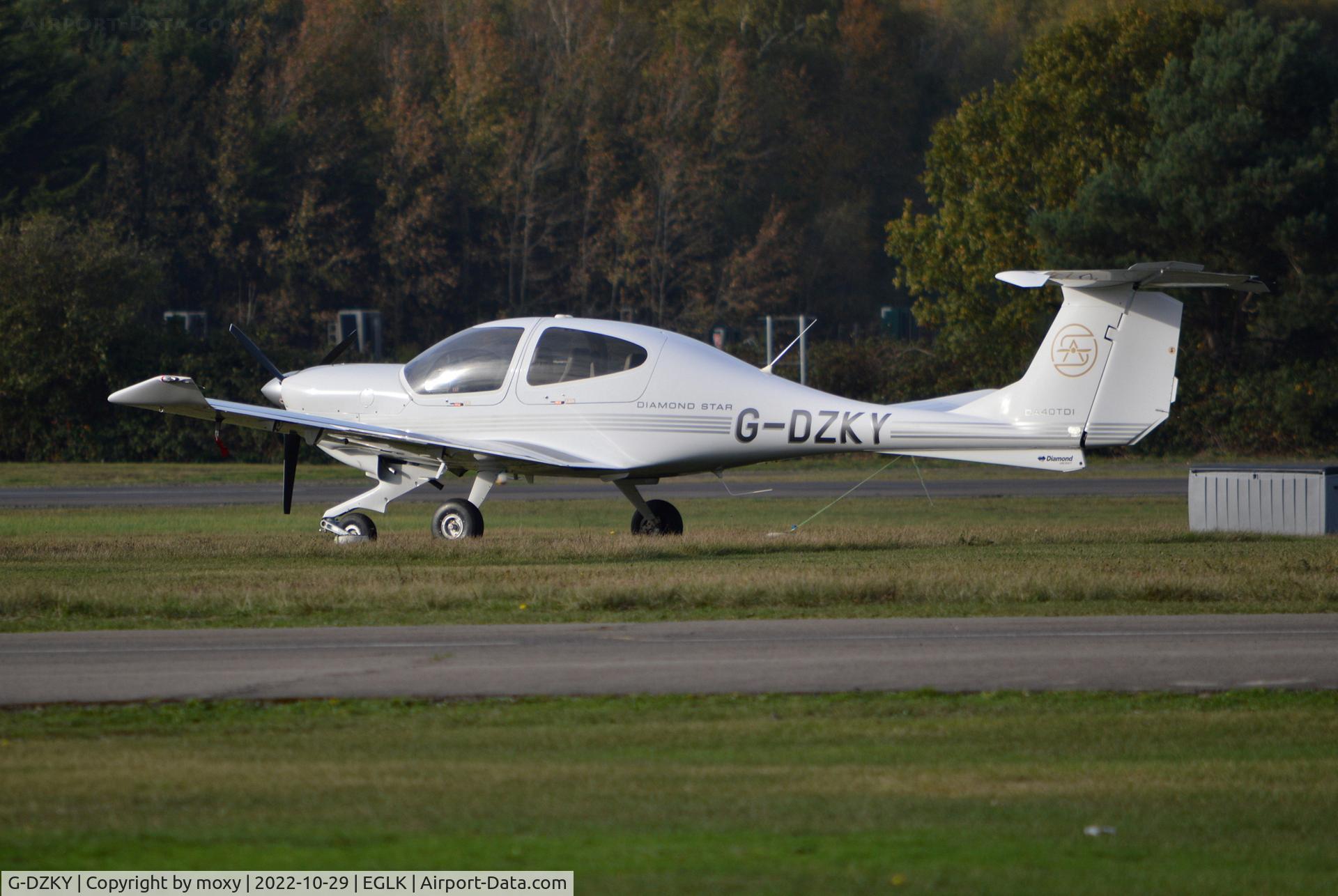 G-DZKY, 2008 Diamond DA-40 Diamond Star C/N D4.342, Diamond DA-40D Diamond Star at Blackbushe.