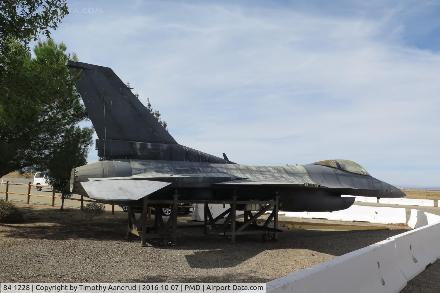 84-1228, 1984 General Dynamics F-16C Fighting Falcon C/N 5C-65, 1984 General Dynamics F-16C Fighting Falcon, c/n: 5C-65
