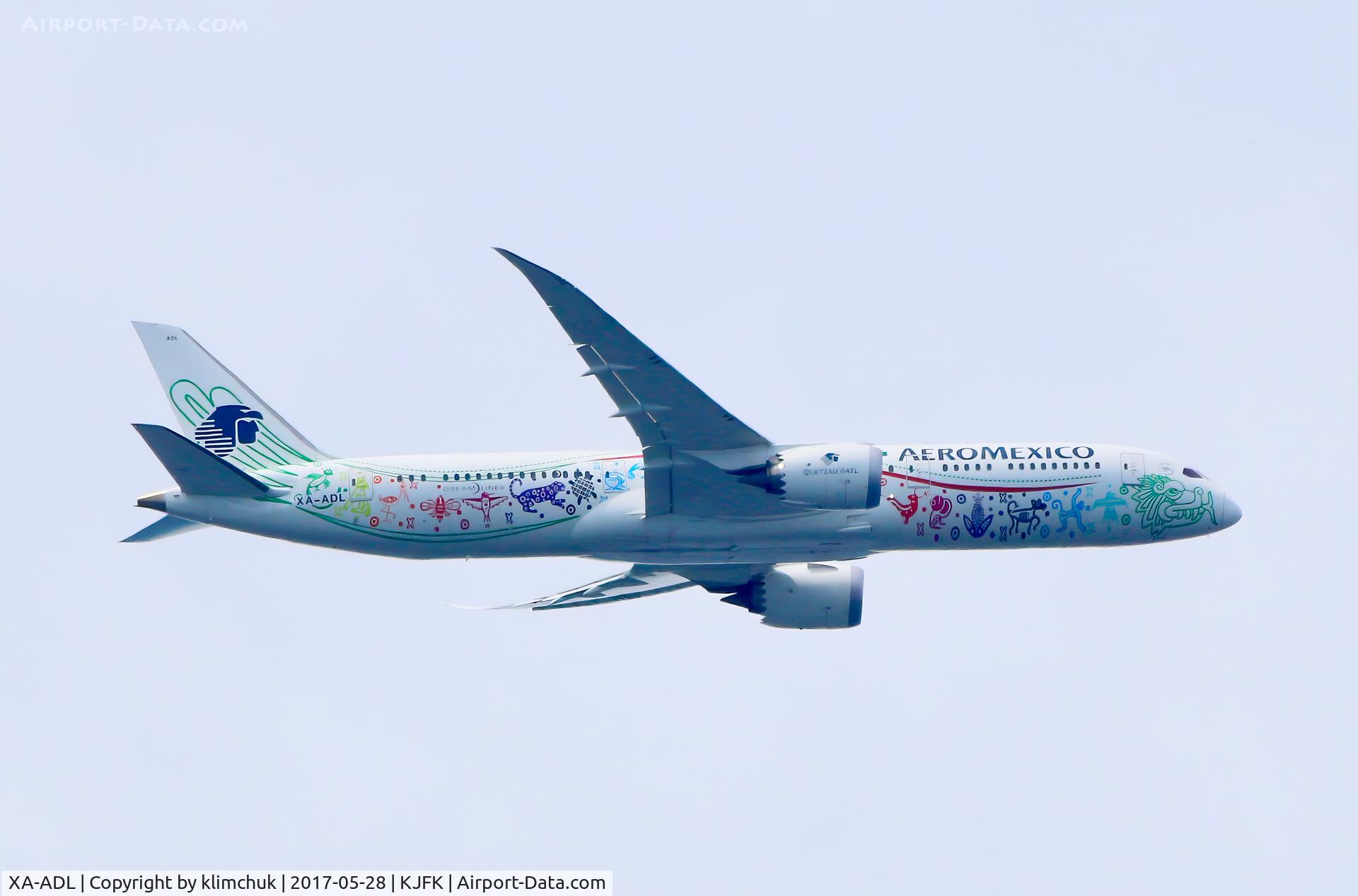 XA-ADL, 2016 Boeing 787-9 Dreamliner C/N 43859, On final approach