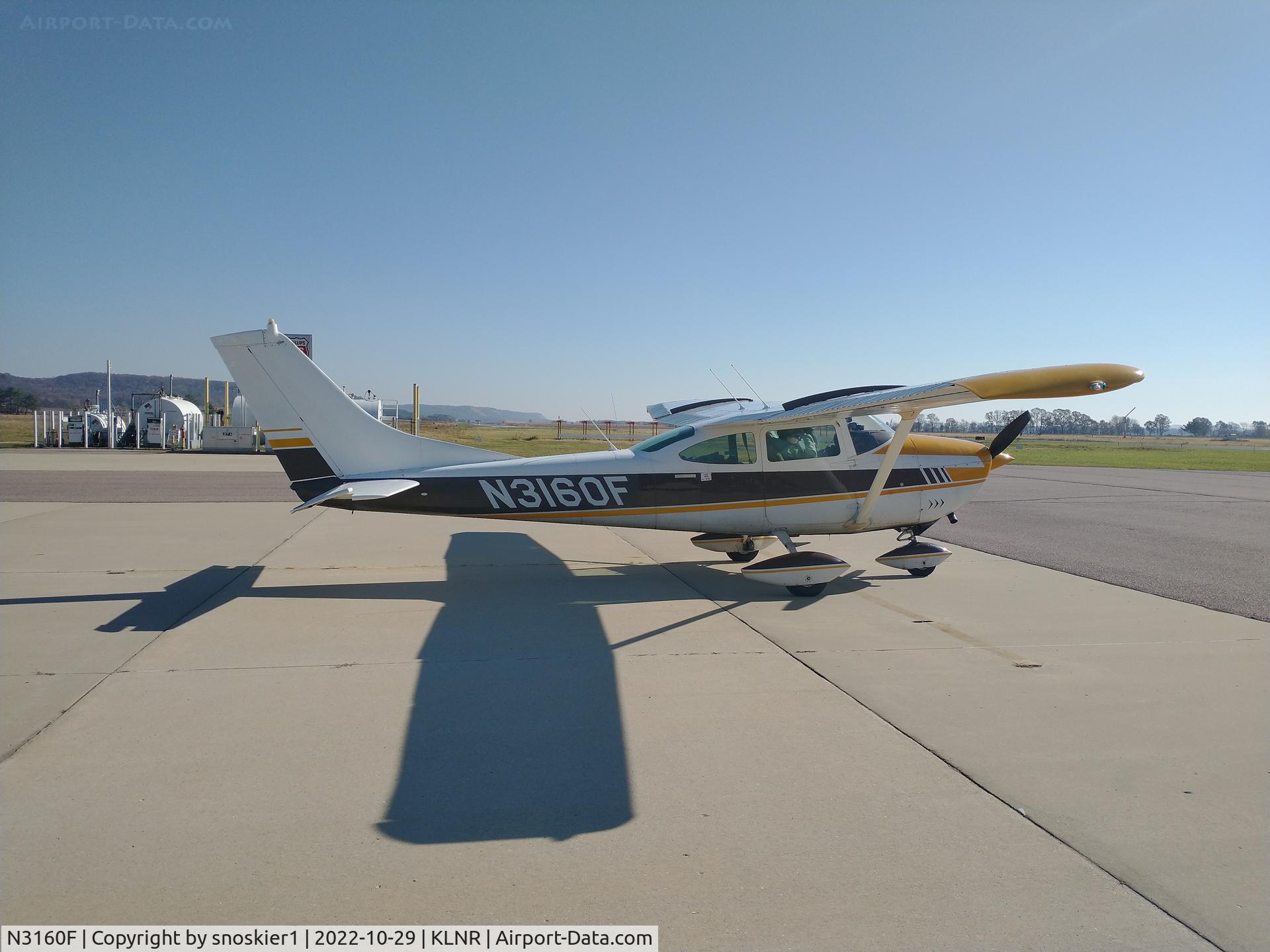N3160F, 1966 Cessna 182J Skylane C/N 18257260, Breakfast at KLNR