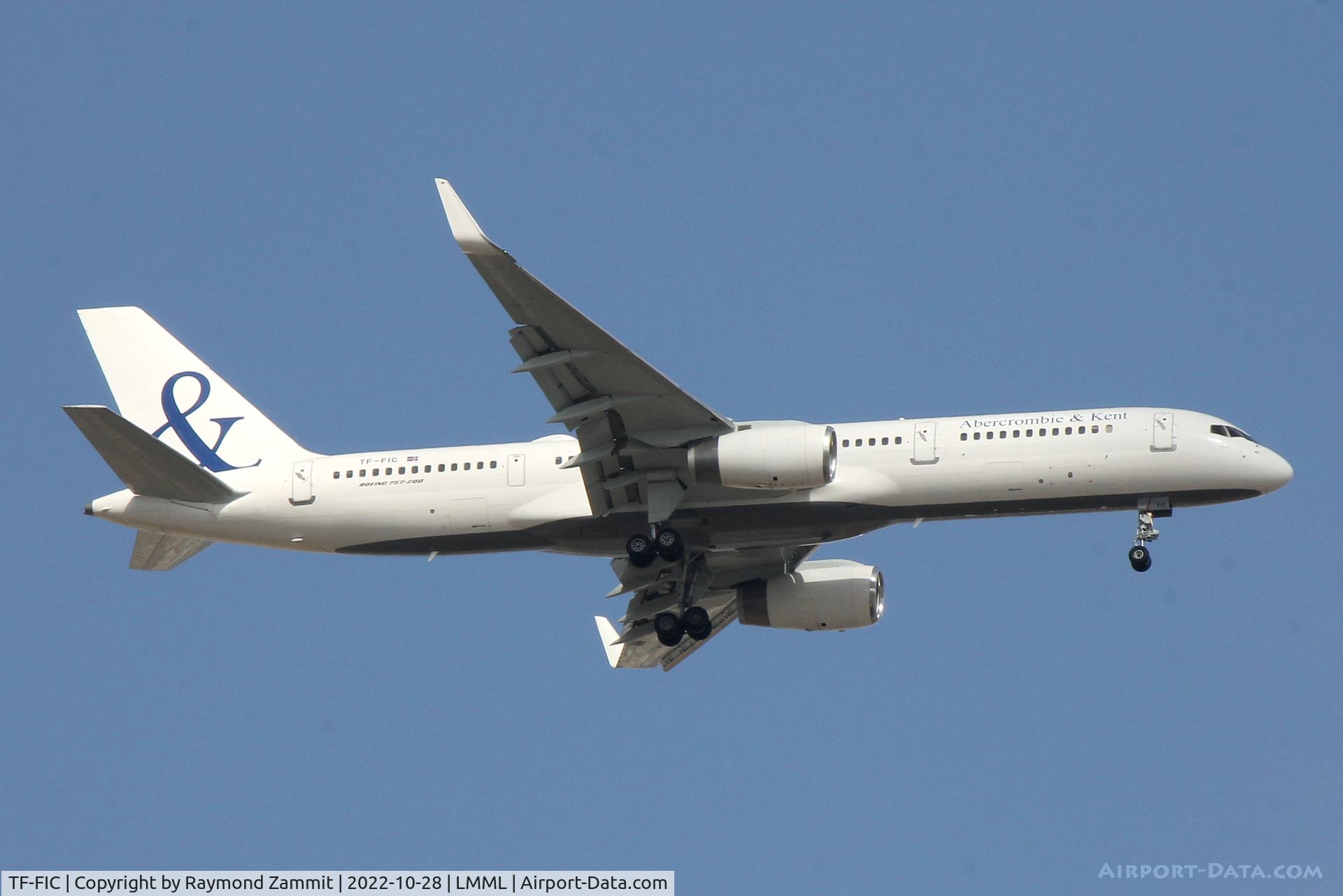 TF-FIC, 2000 Boeing 757-23N C/N 30735, B757 TF-FIC Icelandair (Abercrombie & Kent titles).
