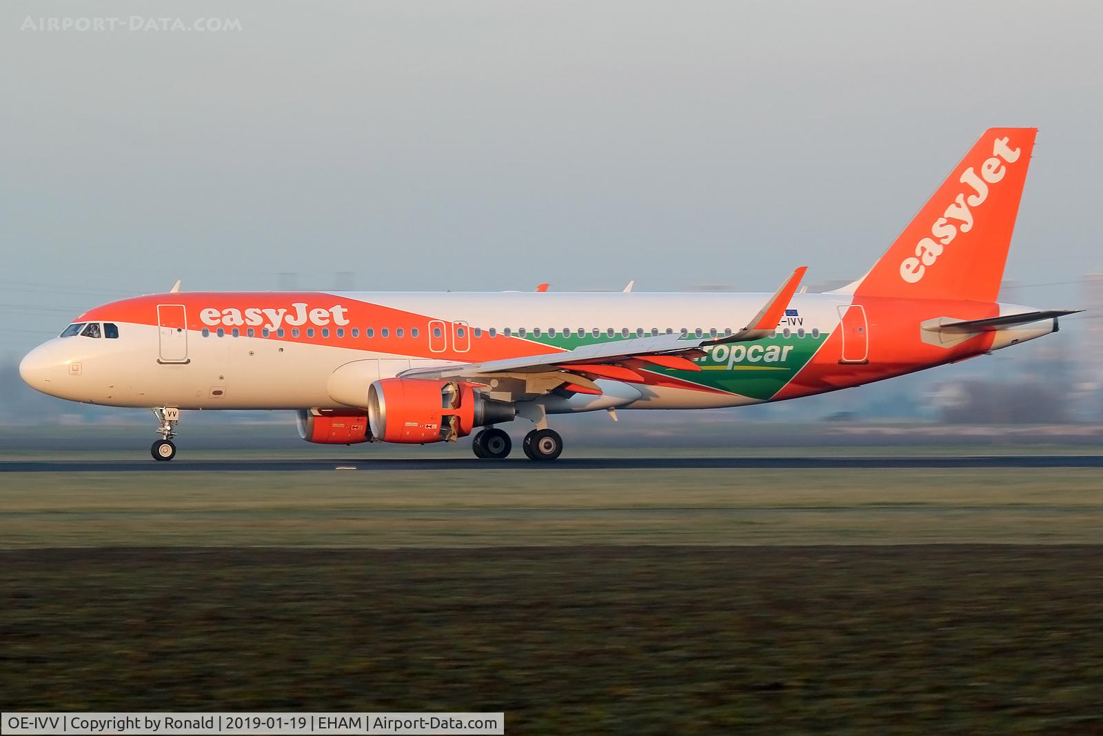 OE-IVV, 2015 Airbus A320-214 C/N 6981, at spl
