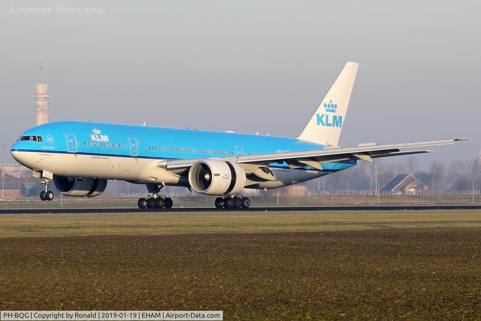 PH-BQG, 2004 Boeing 777-206/ER C/N 32704, at spl