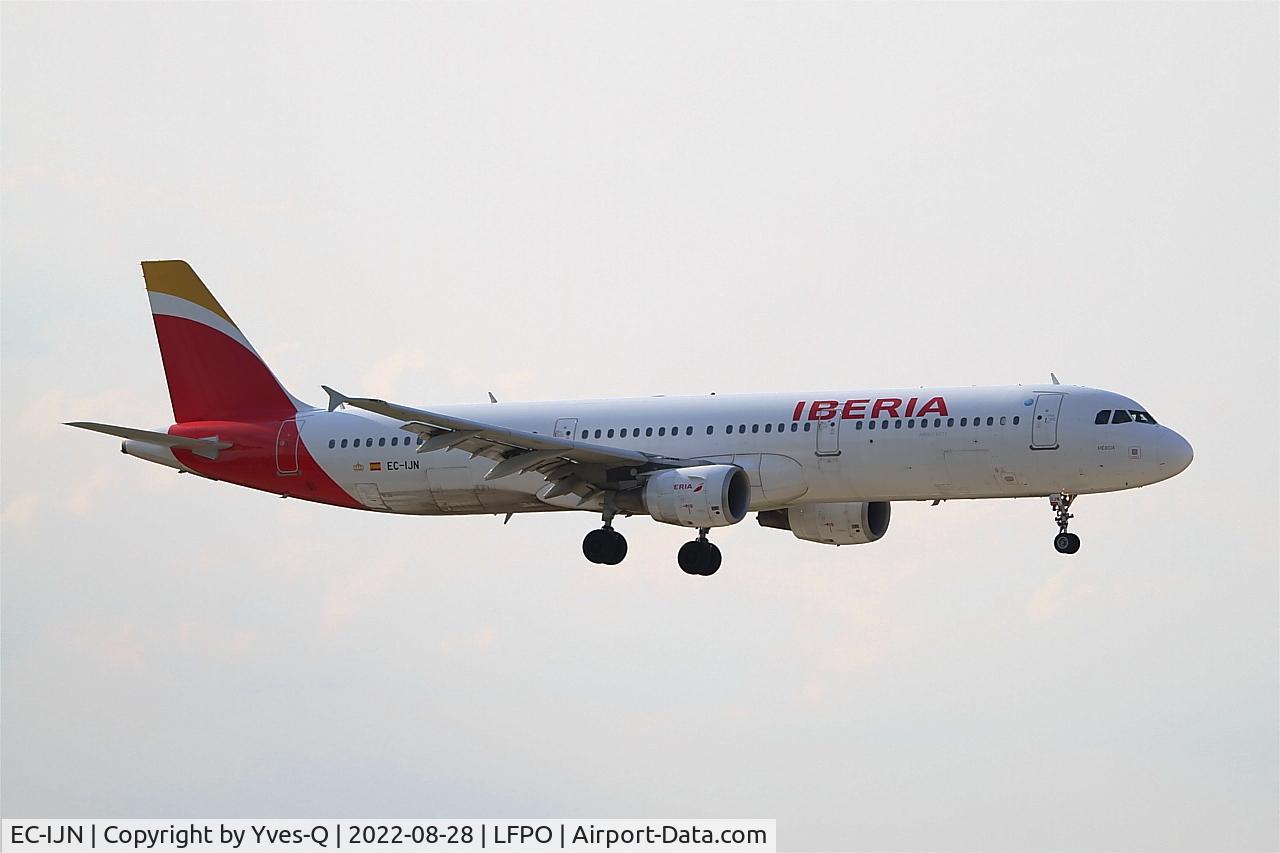 EC-IJN, 2002 Airbus A321-211 C/N 1836, Airbus A321-211, On final rwy 06, Paris-Orly airport (LFPO-ORY)
