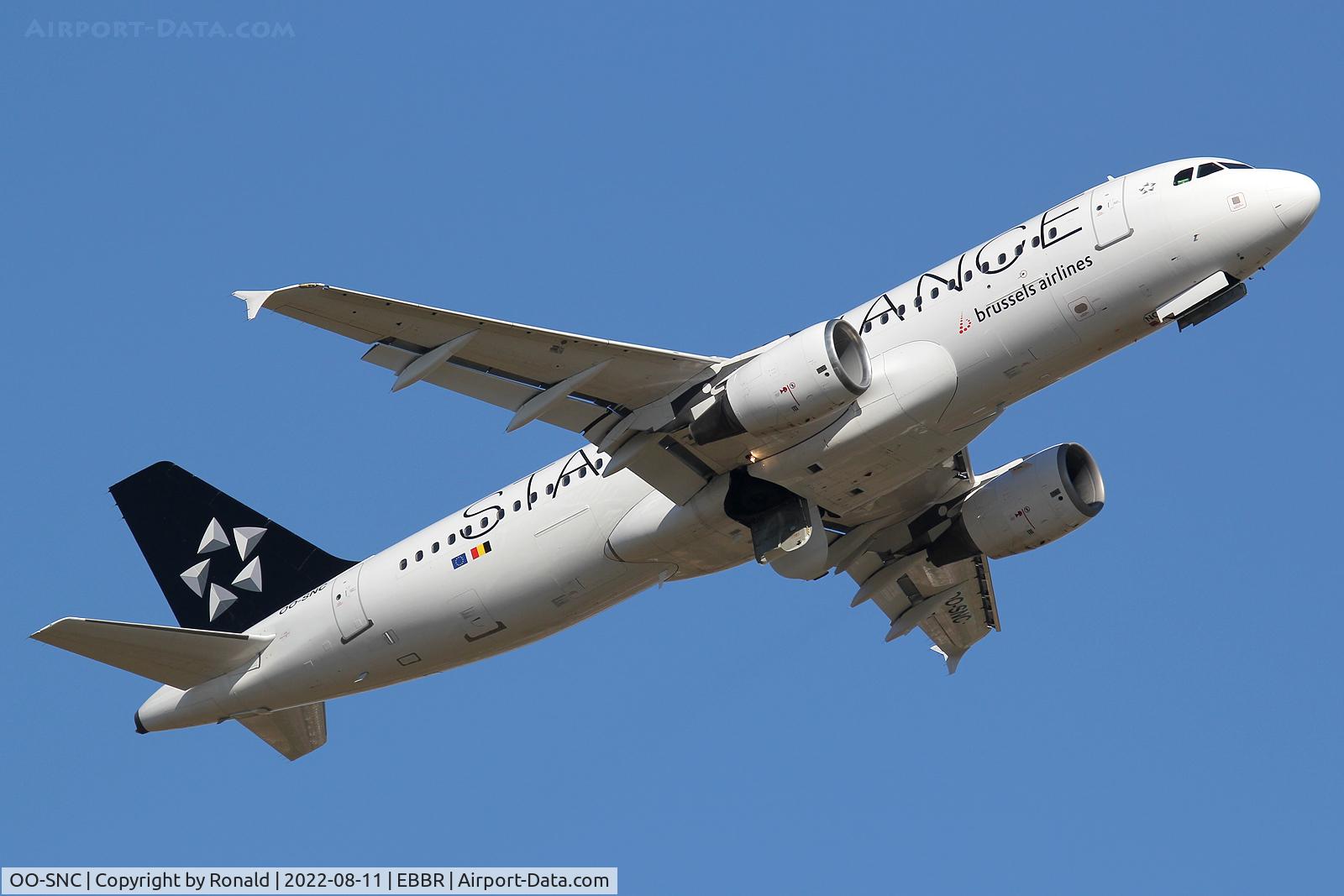 OO-SNC, 2002 Airbus A320-214 C/N 1797, at bru