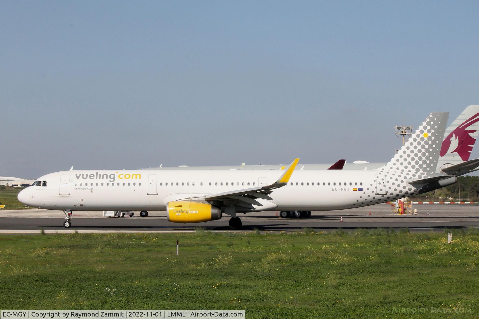 EC-MGY, 2015 Airbus A321-231 C/N 6638, A321 EC-MGY Vueling