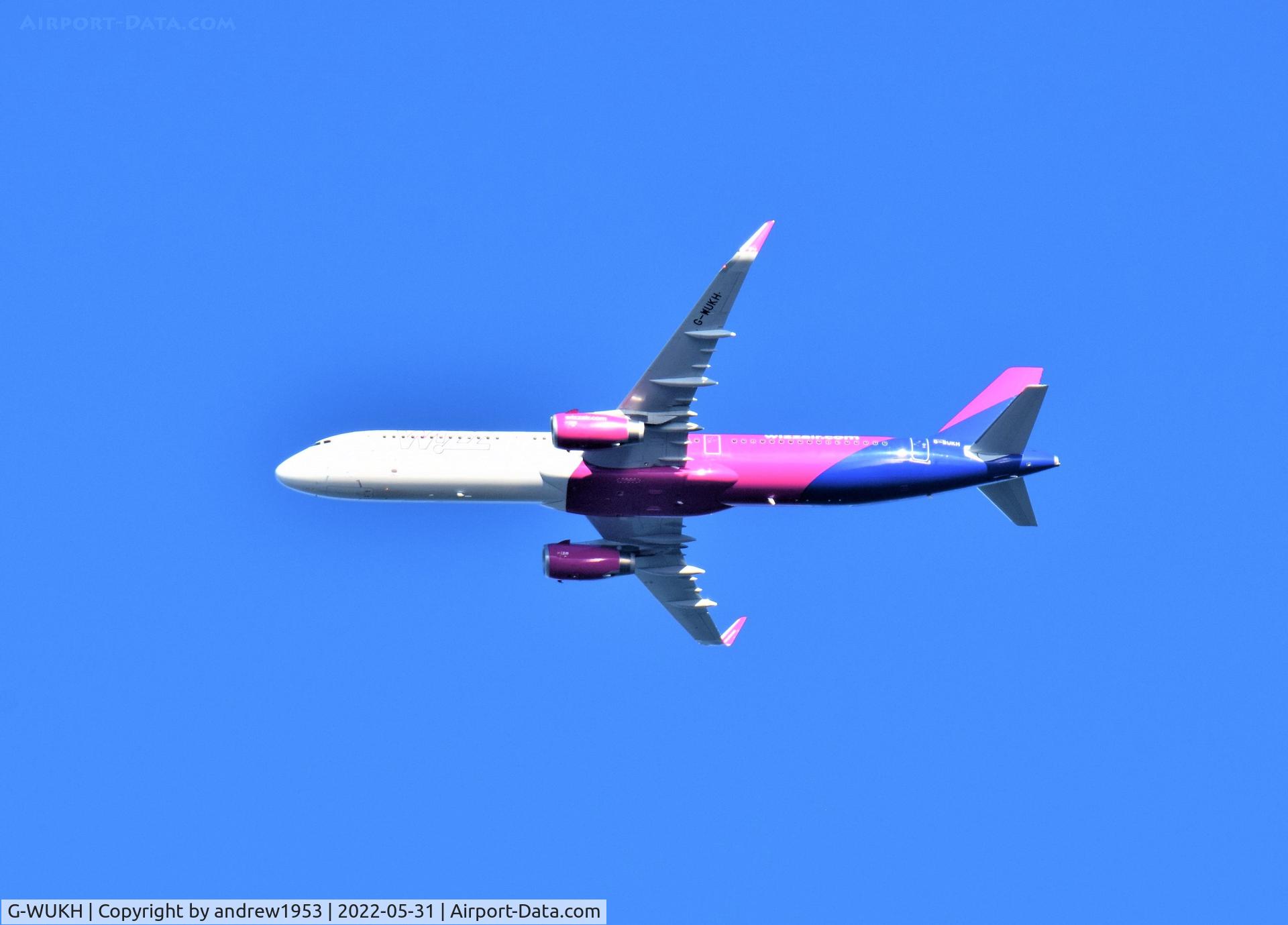 G-WUKH, 2018 Airbus A321-231 C/N 8600, G-WUKH over the Bristol Channel.