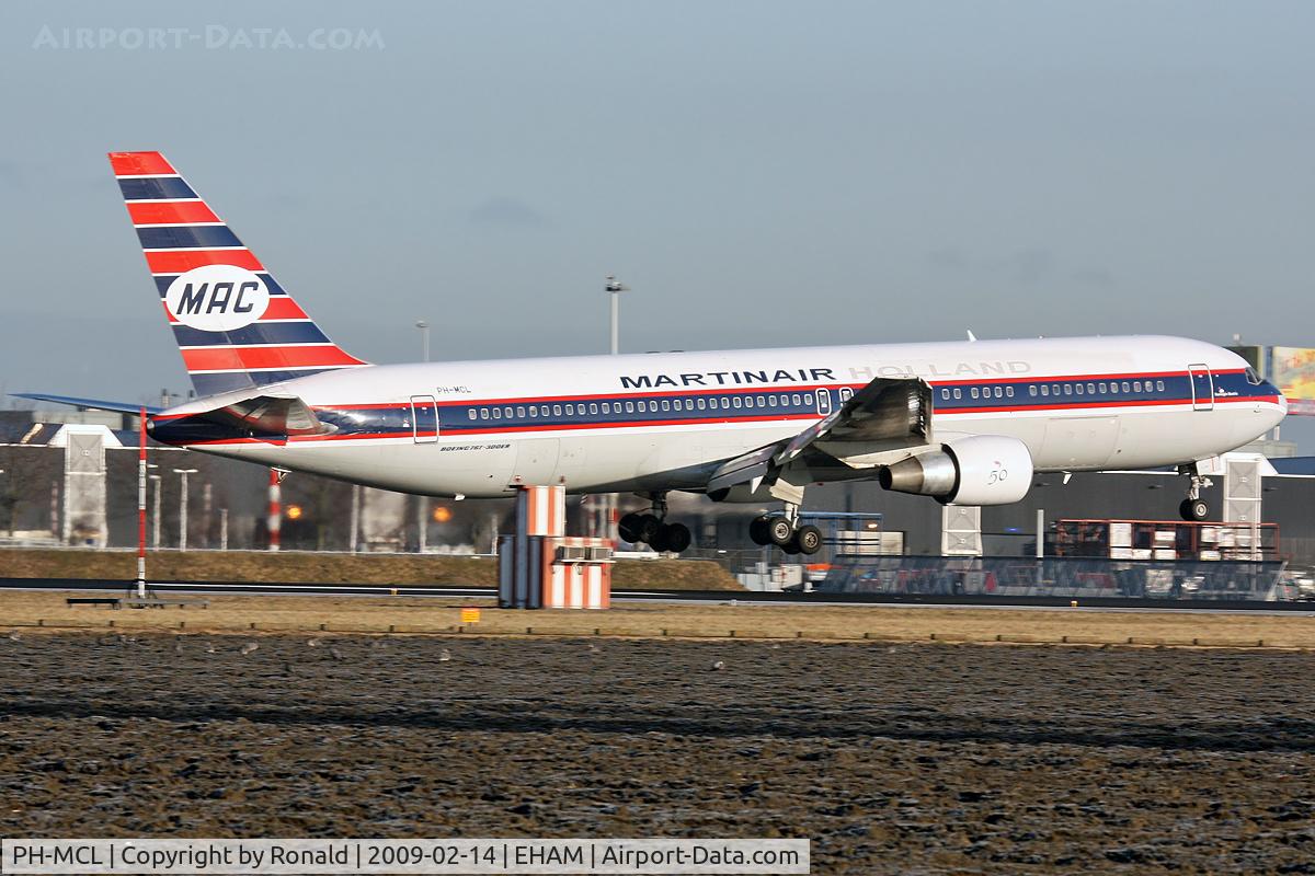 PH-MCL, 1992 Boeing 767-31A/ER C/N 26469, at spl