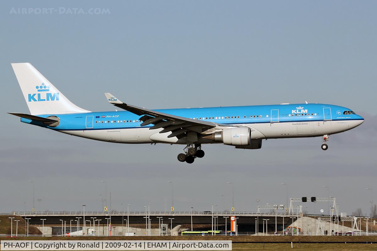 PH-AOF, 2006 Airbus A330-203 C/N 801, at spl
