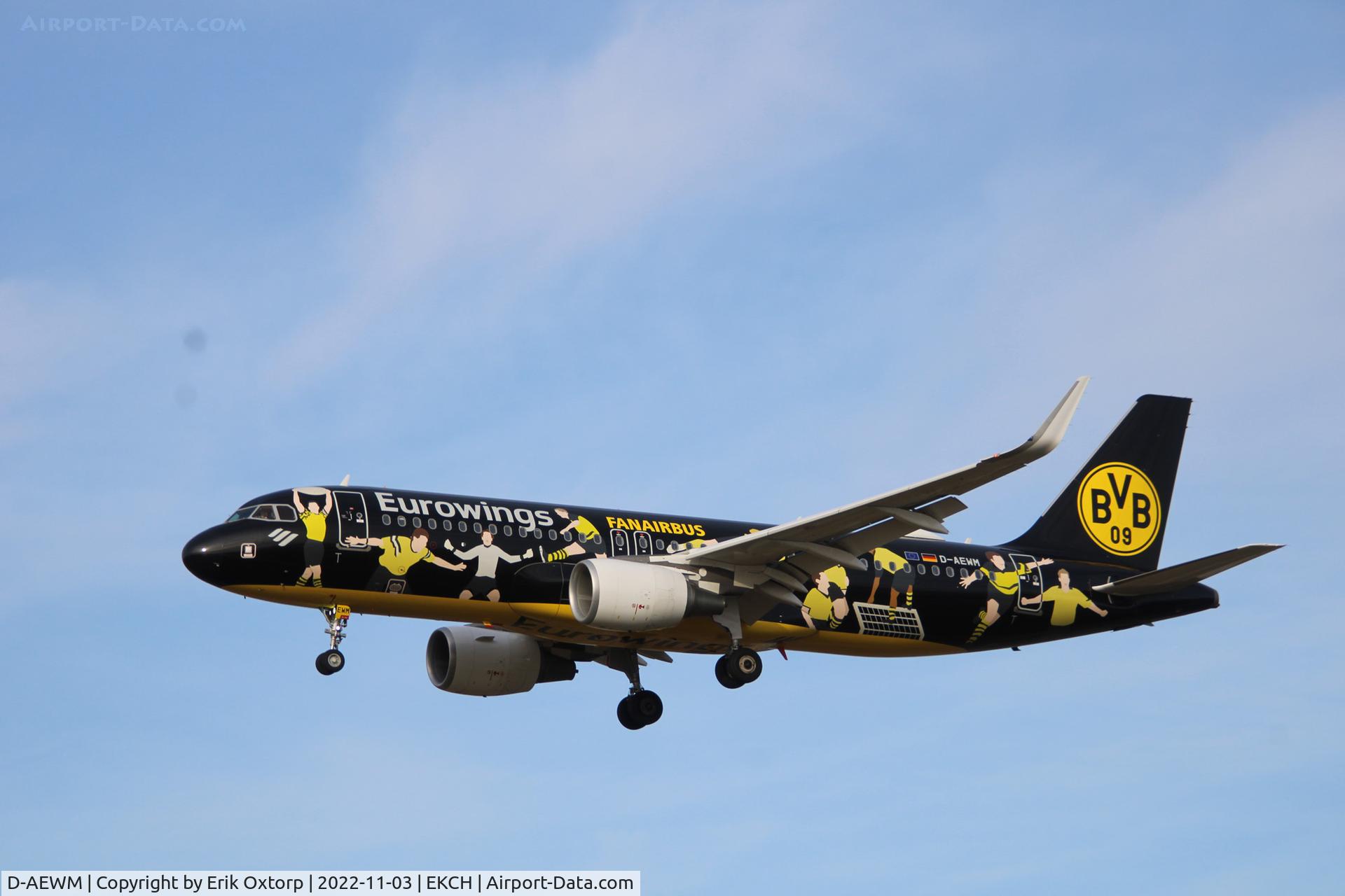 D-AEWM, 2016 Airbus A320-214 C/N 7259, D-AEWM landing rw 22L
