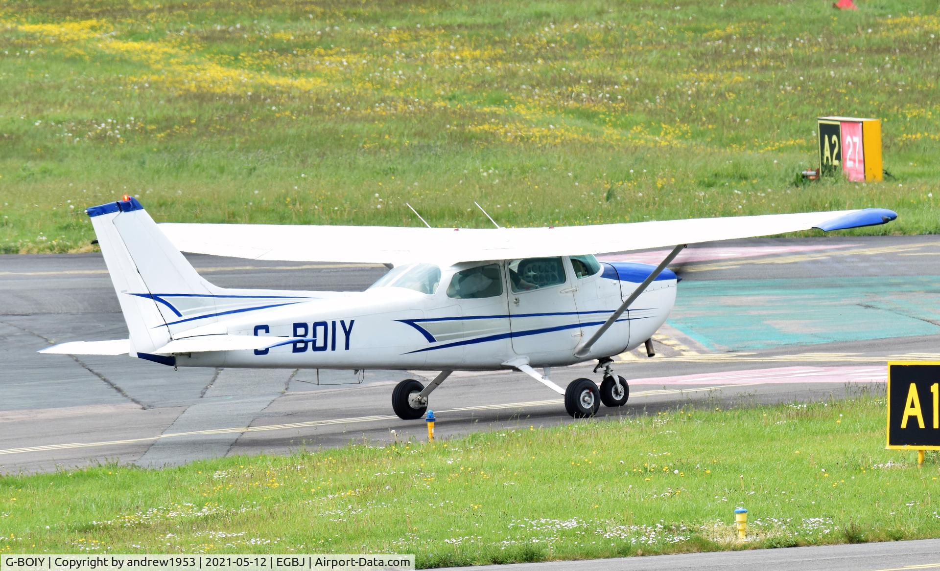 G-BOIY, 1976 Cessna 172N C/N 172-67738, G-BOIY at Gloucestershire Airport.