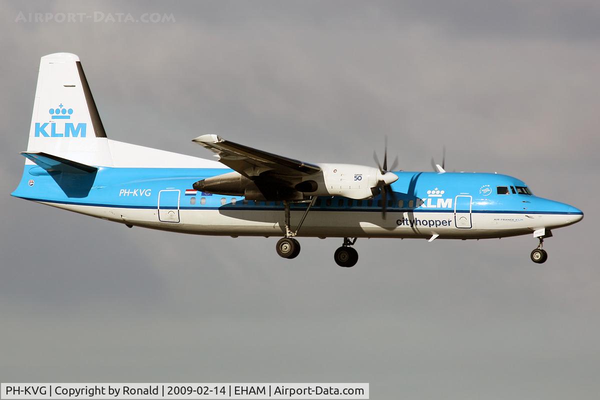 PH-KVG, 1991 Fokker 50 C/N 20211, at spl
