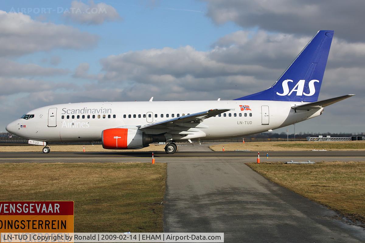 LN-TUD, 1998 Boeing 737-705 C/N 28217, at spl