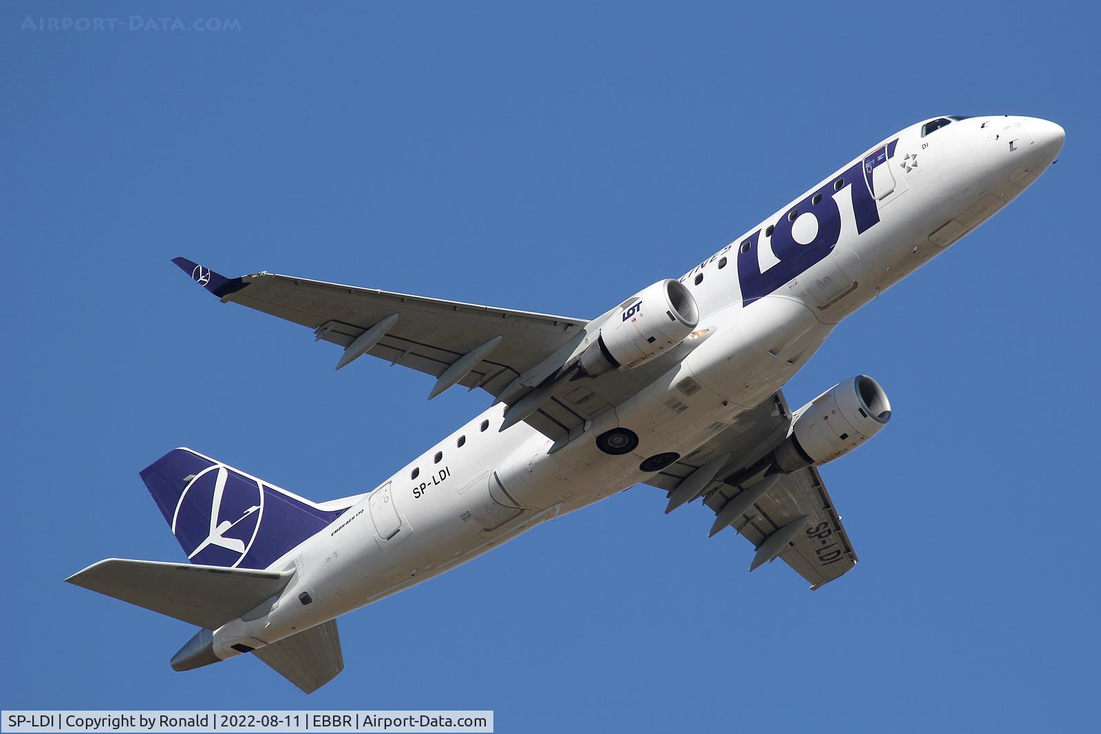 SP-LDI, 2005 Embraer 170LR (ERJ-170-100LR) C/N 17000073, at bru