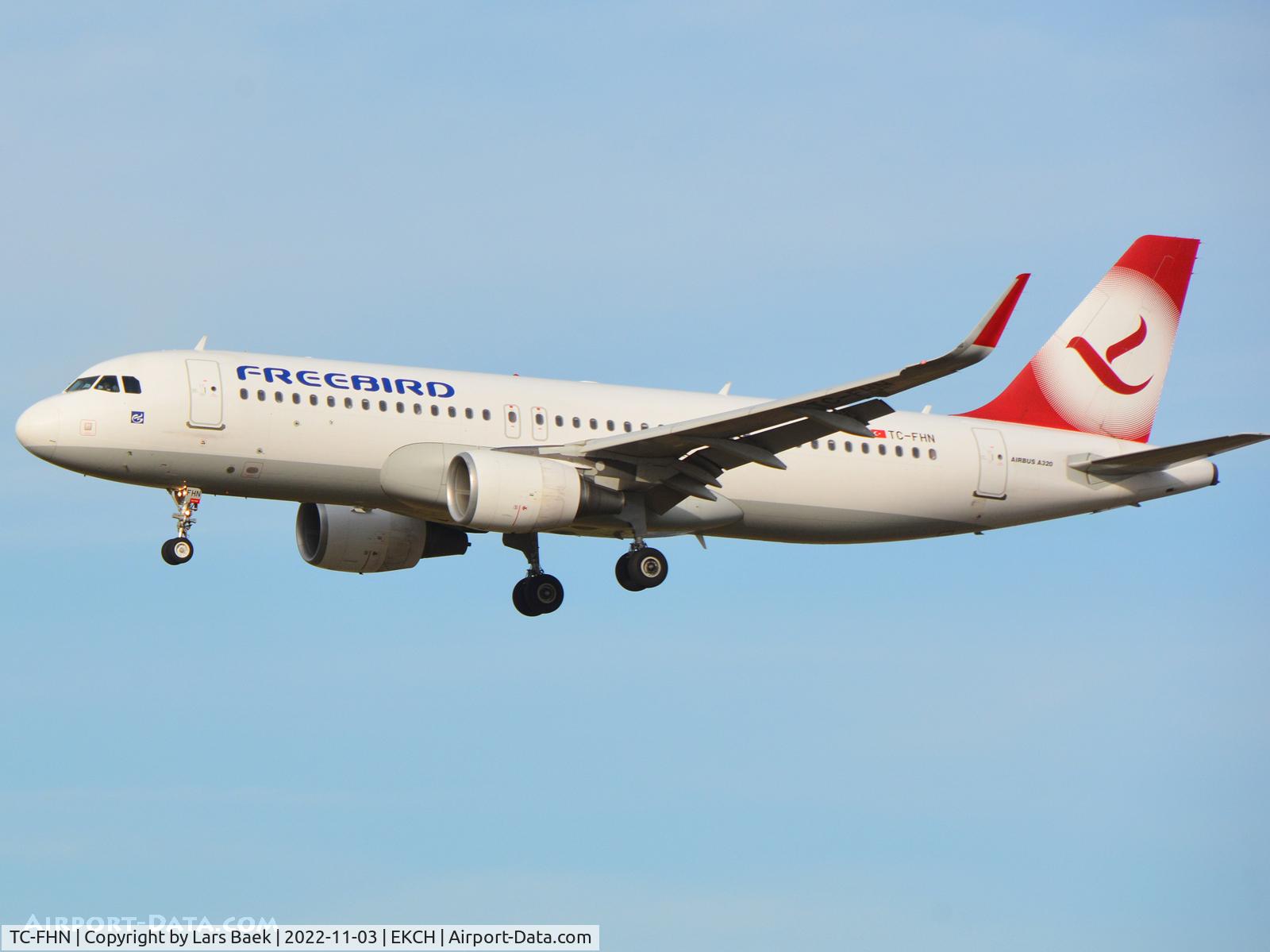 TC-FHN, 2013 Airbus A320-214 C/N 5673, RWY22L