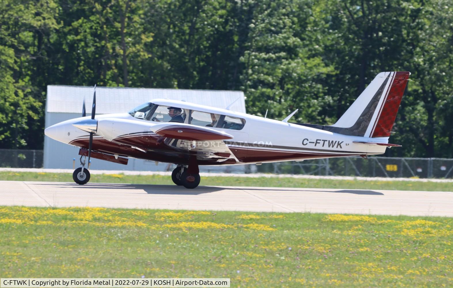 C-FTWK, 1968 Piper PA-30 Twin Comanche Twin Comanche C/N 30-1680, OSH 2022