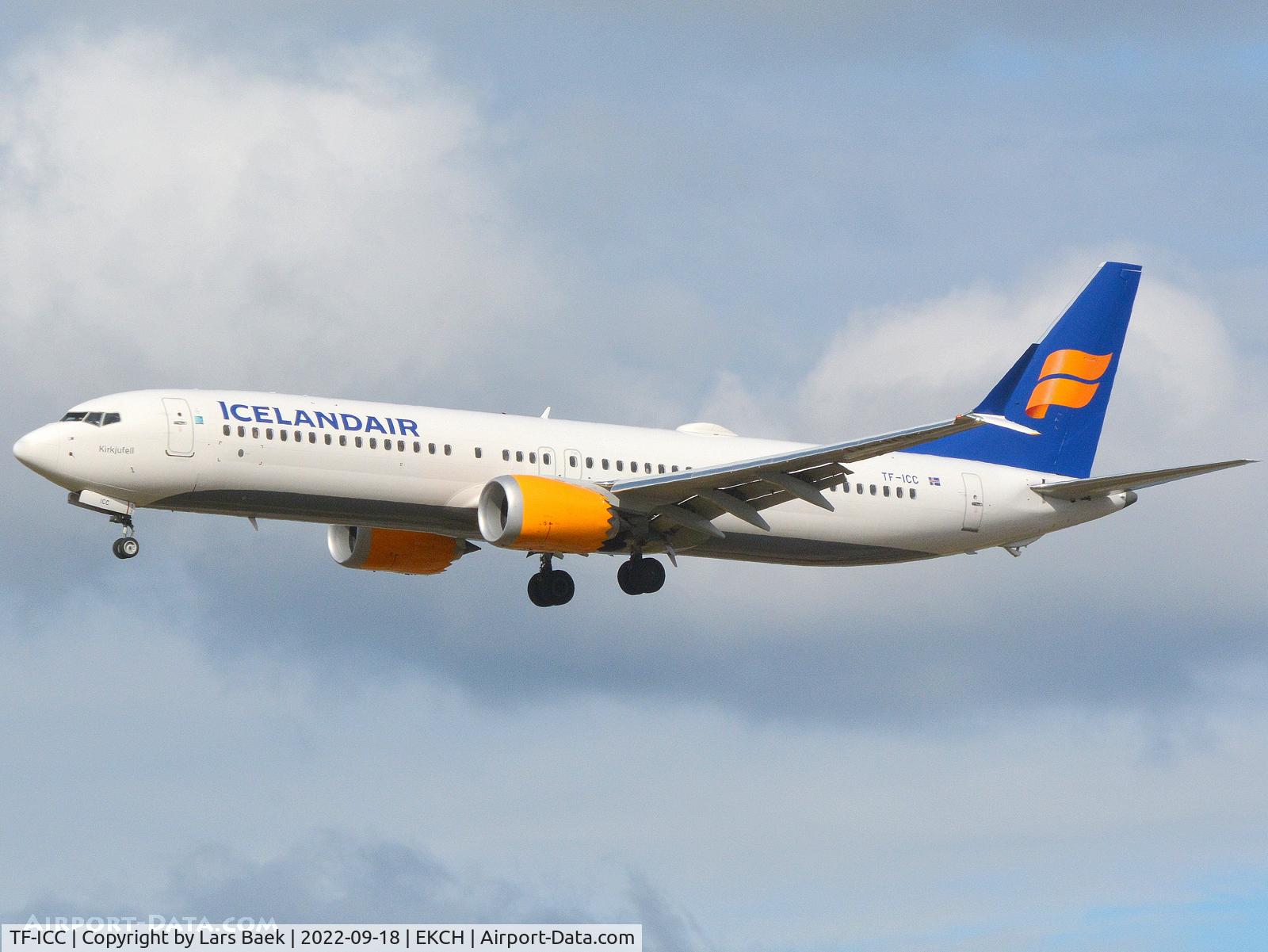 TF-ICC, 2019 Boeing 737-9 MAX C/N 44359, RWY22L Landing from KEF