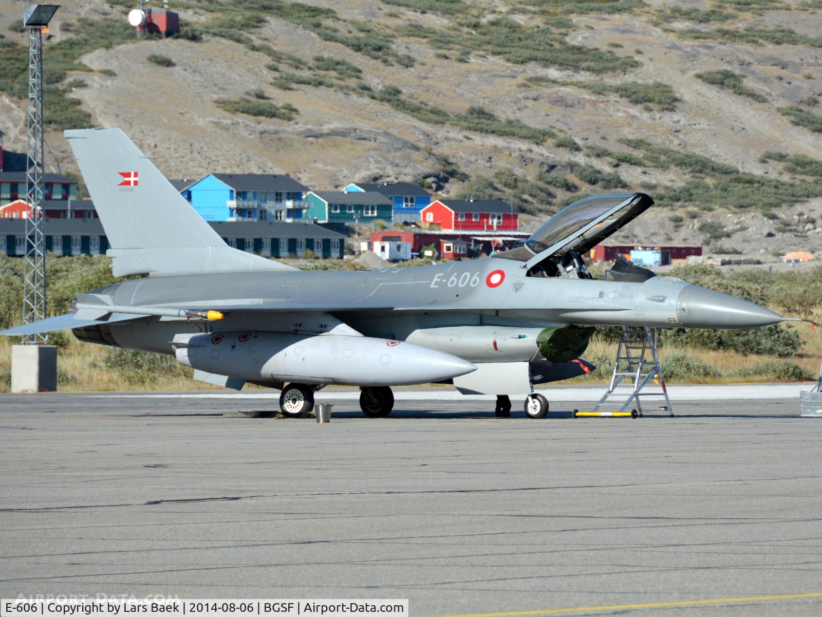 E-606, 1980 SABCA F-16AM Fighting Falcon C/N 6F-41, Parked