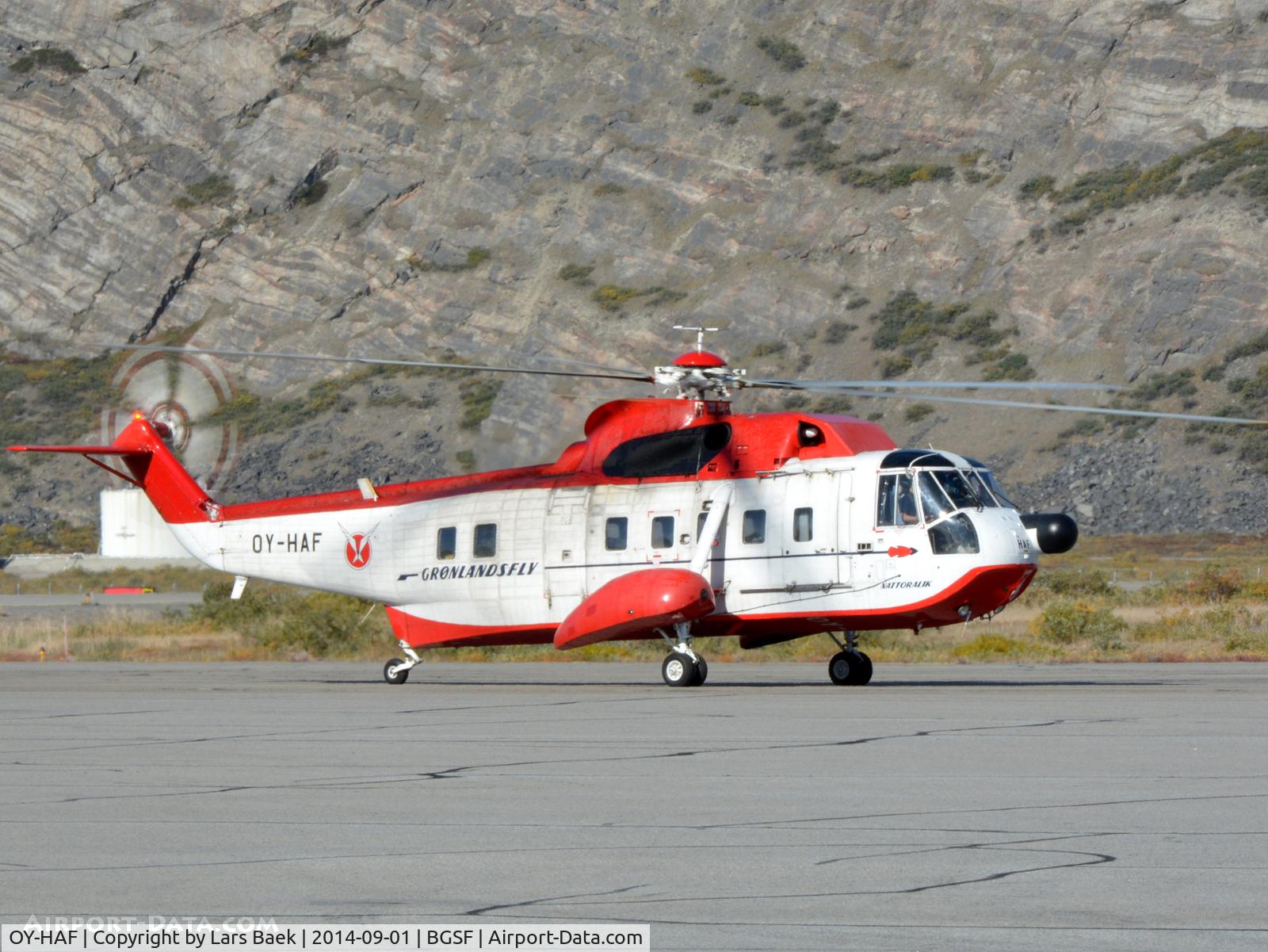 OY-HAF, 1965 Sikorsky S-61N C/N 61267, Taxing on the MIL apron