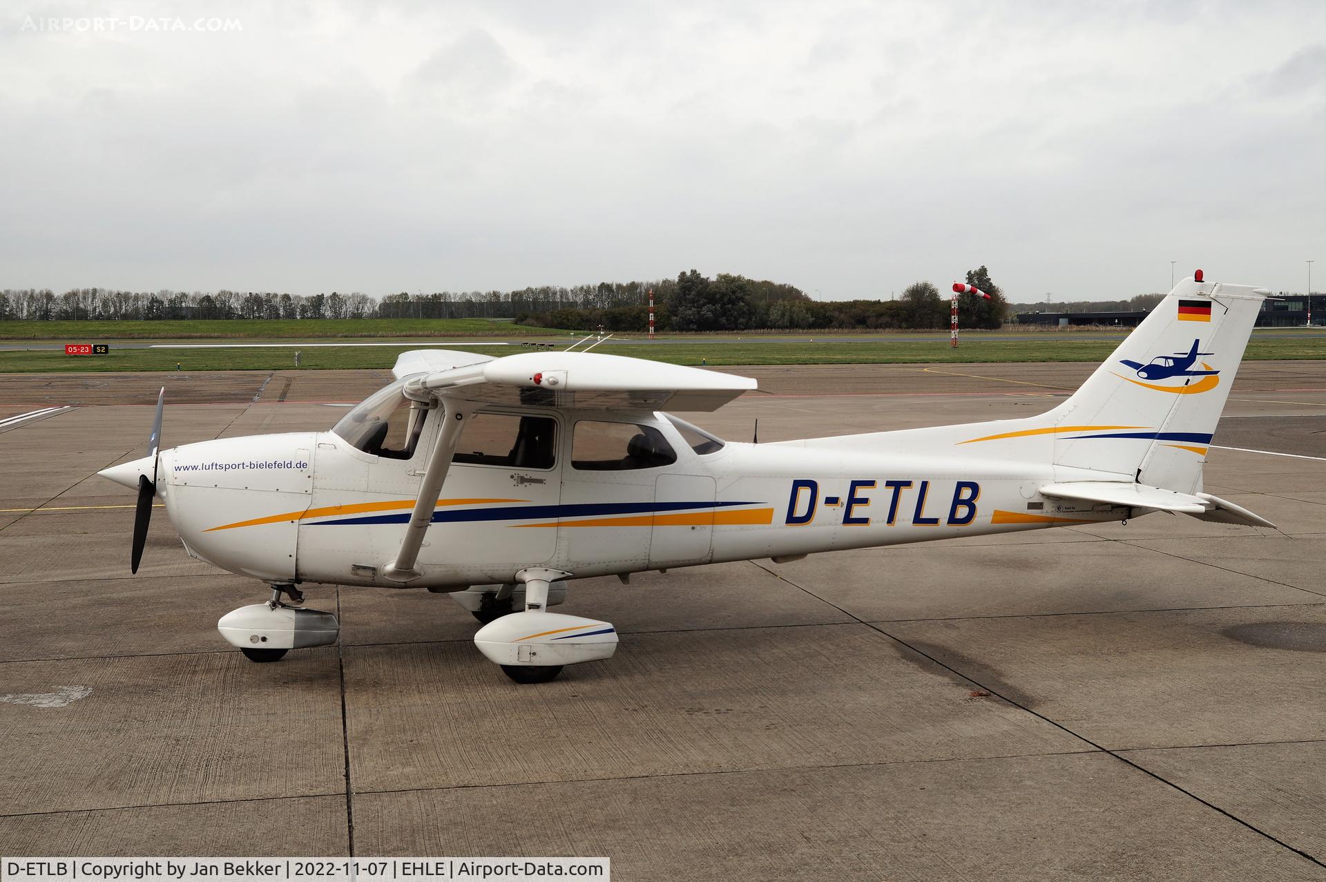 D-ETLB, Cessna 172R Skyhawk II C/N 17281183, Lelystad Airport