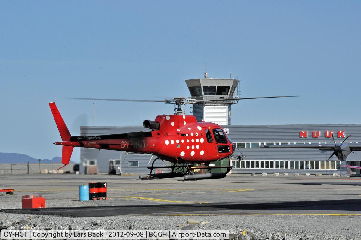 OY-HGT, 2007 Eurocopter AS-350B-3 Ecureuil Ecureuil C/N 4279, Departing