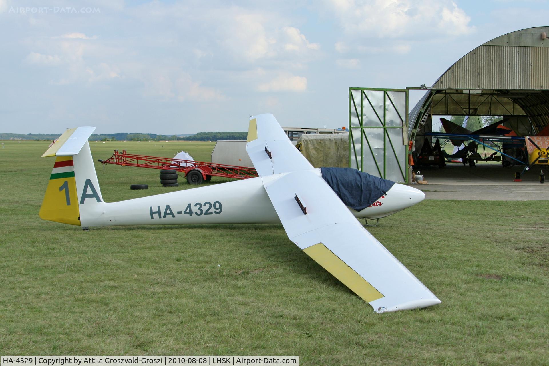 HA-4329, 1976 PZL-Bielsko SZD-30 Pirat C/N S-07.04, LHSK - Siófok-Kiliti Airport, Hungary