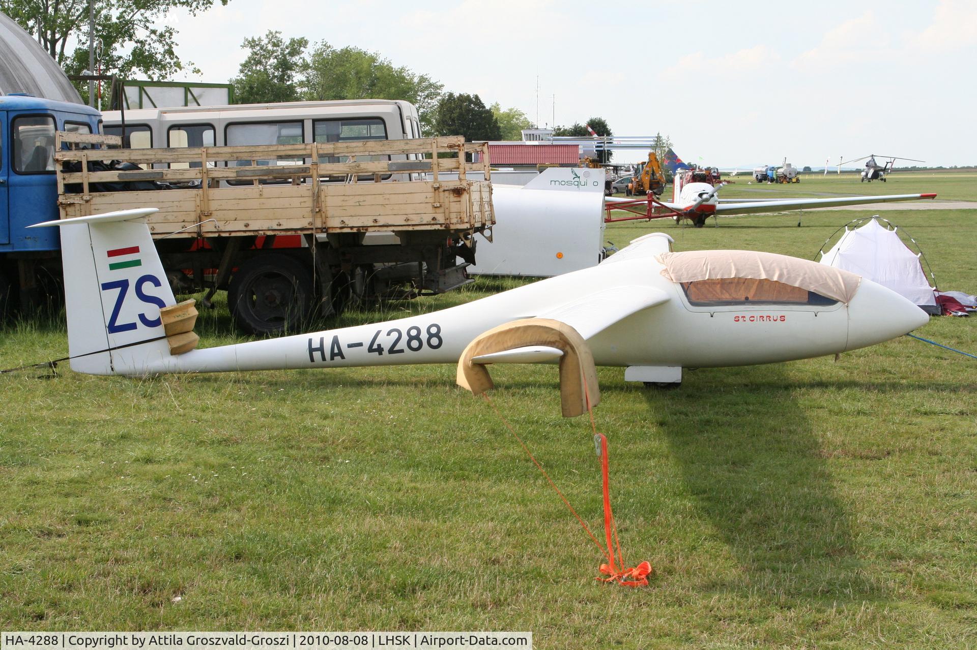 HA-4288, 1985 VTC/Jastreb Standard Cirrus 75 C/N 365, LHSK - Siófok-Kiliti Airport, Hungary