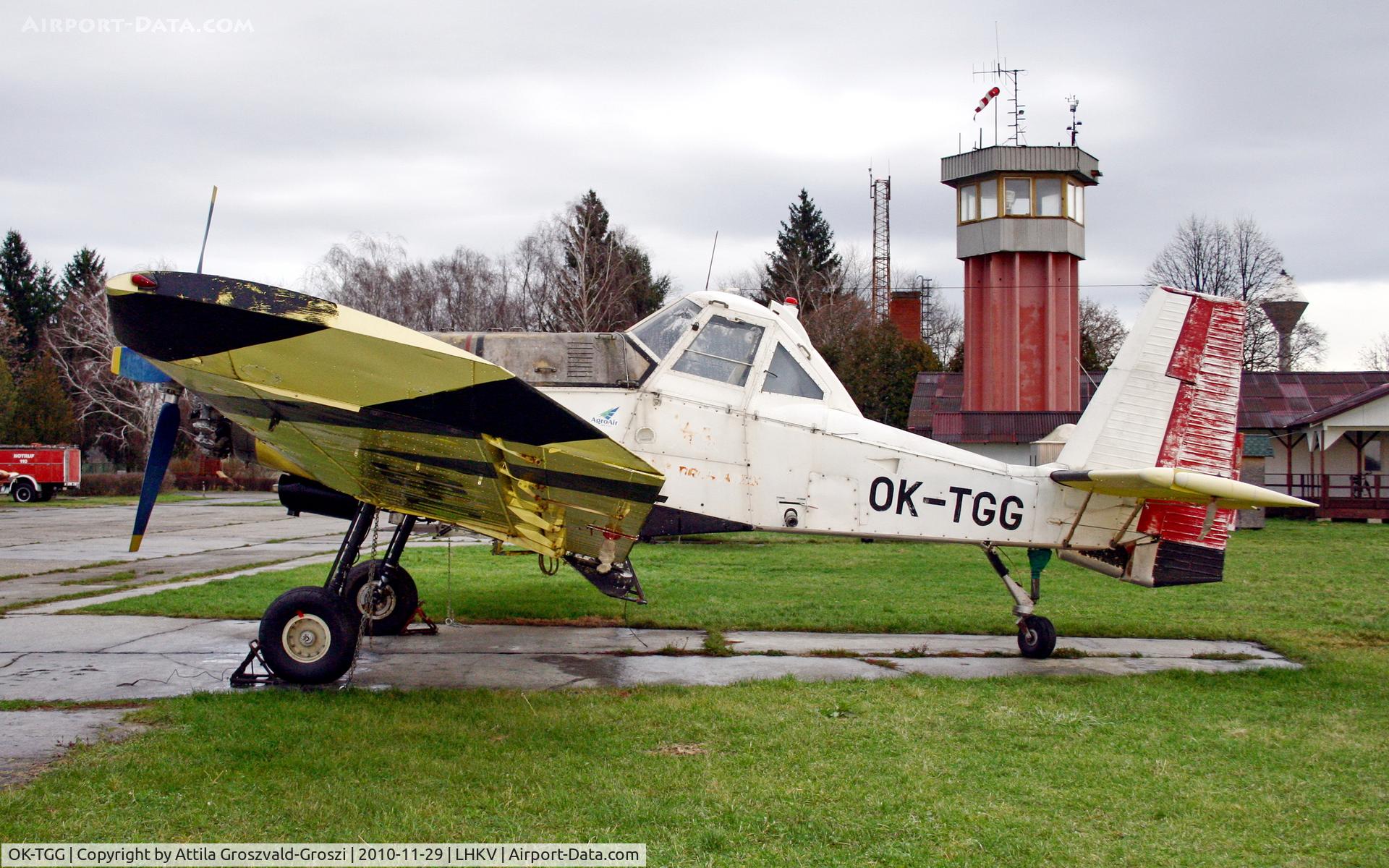 OK-TGG, PZL-Mielec M-18A Dromader C/N 1Z018-16, LHKV - Kaposújlak Airport, Hungary