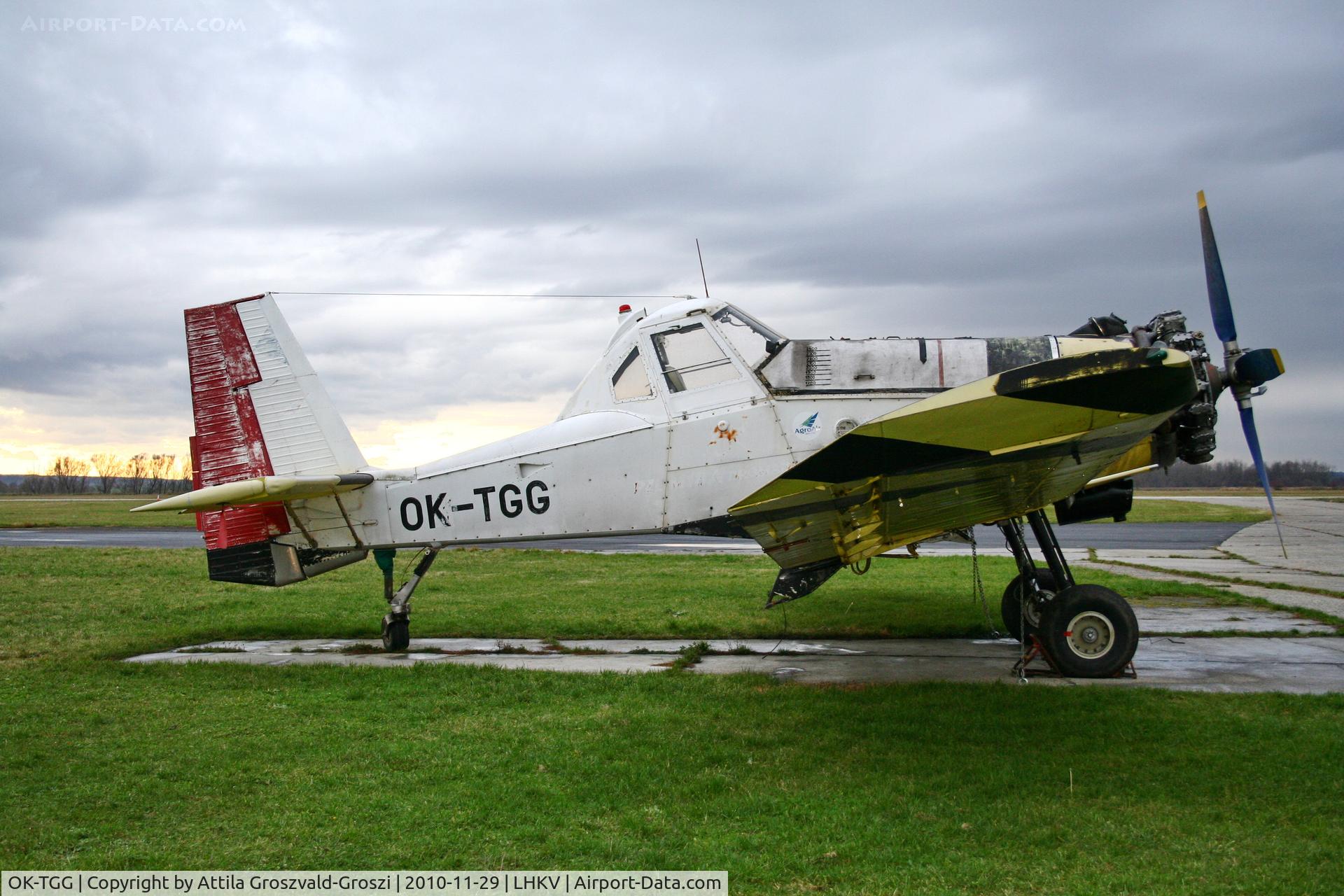 OK-TGG, PZL-Mielec M-18A Dromader C/N 1Z018-16, LHKV - Kaposújlak Airport, Hungary