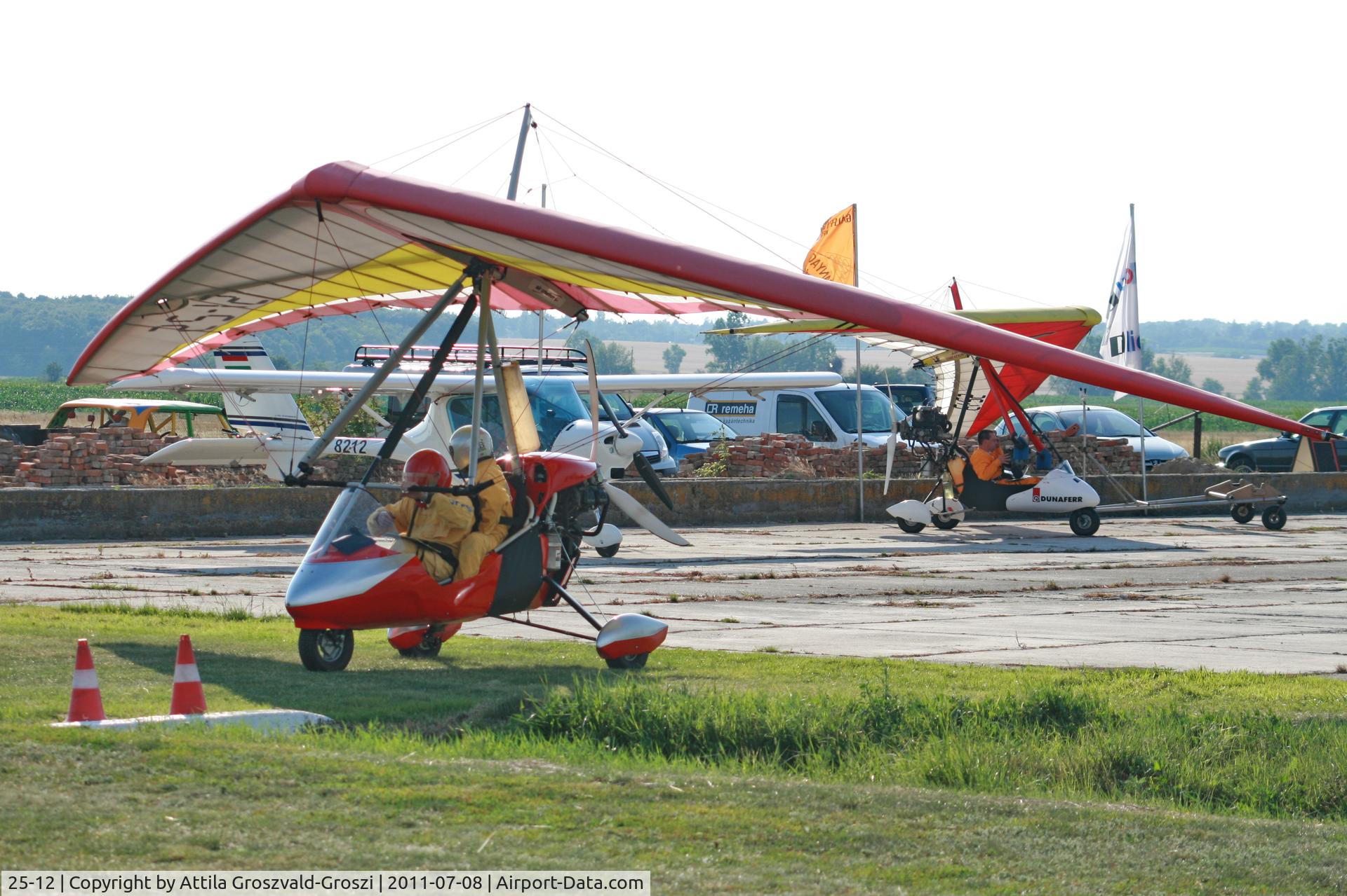 25-12, 2010 Halley Apollo C15TN / Jetstar C/N 503005/2010/1, Balatonfökajár Airport, Hungary Sirály Kupa