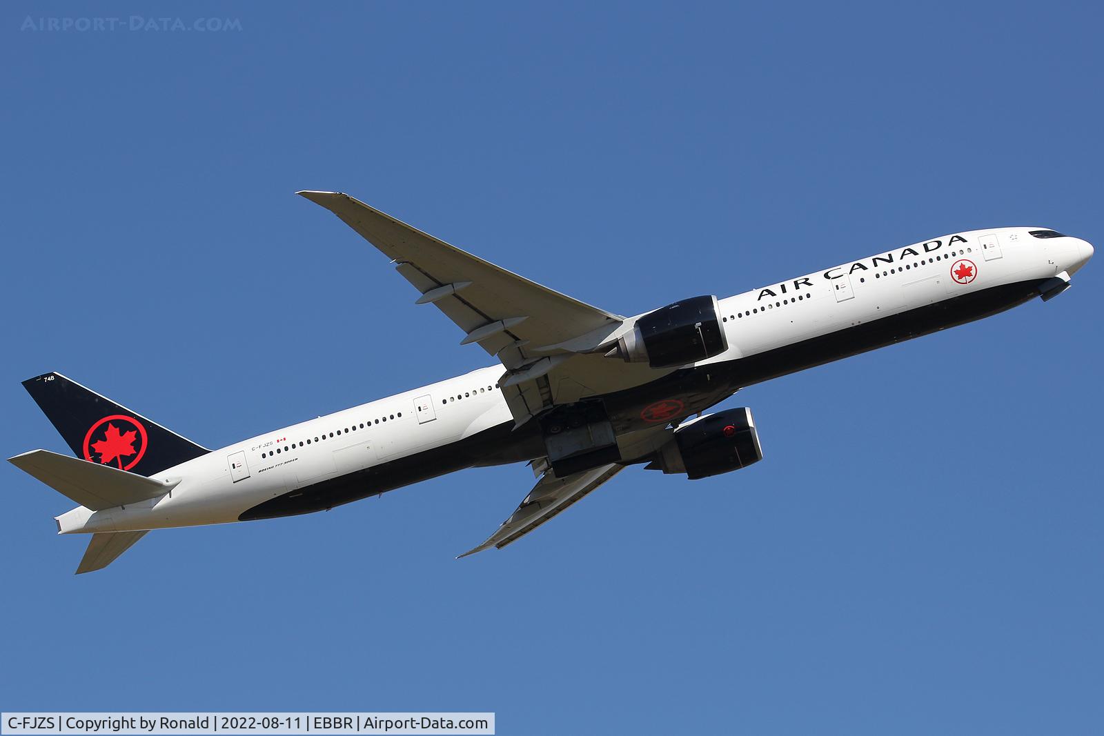 C-FJZS, 2016 Boeing 777-333/ER C/N 62400, at bru