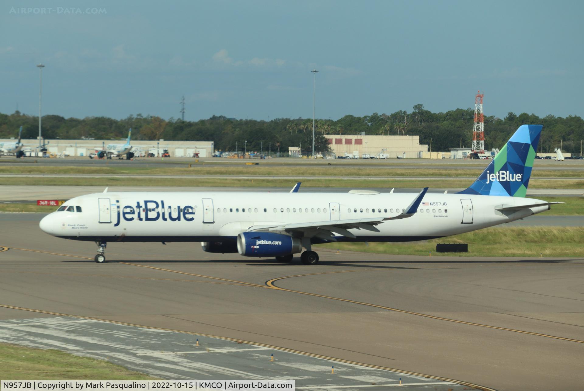 N957JB, 2015 Airbus A321-231 C/N 6809, Airbus A321-231