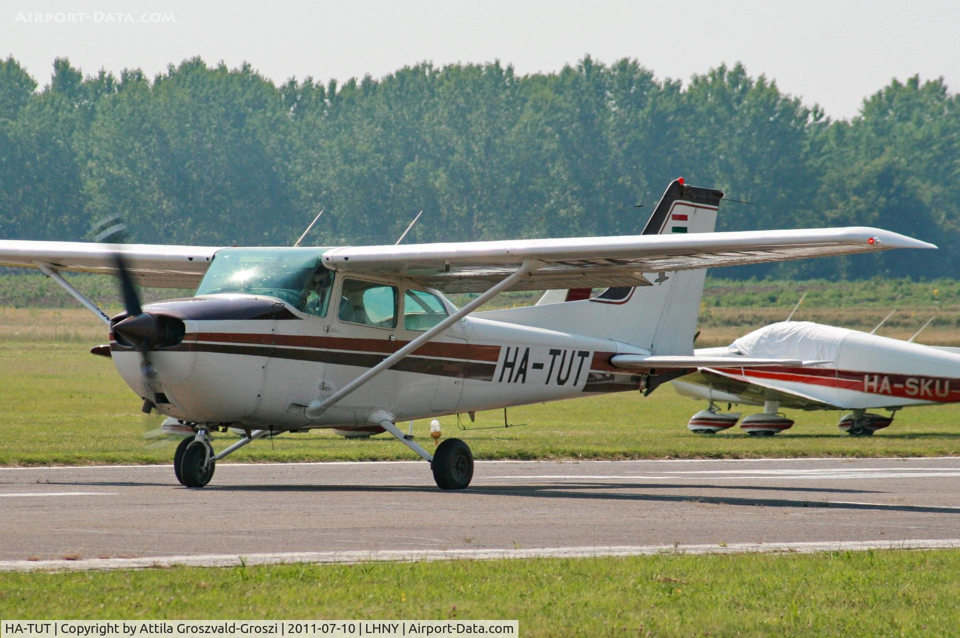 HA-TUT, Cessna 172P C/N 17274510, LHNY - Nyiregyháza Airport, Hungary. Airshow 2011
