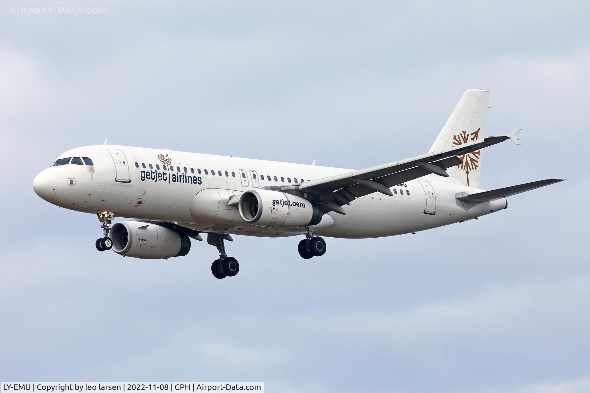 LY-EMU, 2003 Airbus A320-233 C/N 2118, Copenhagen 8.11.2022