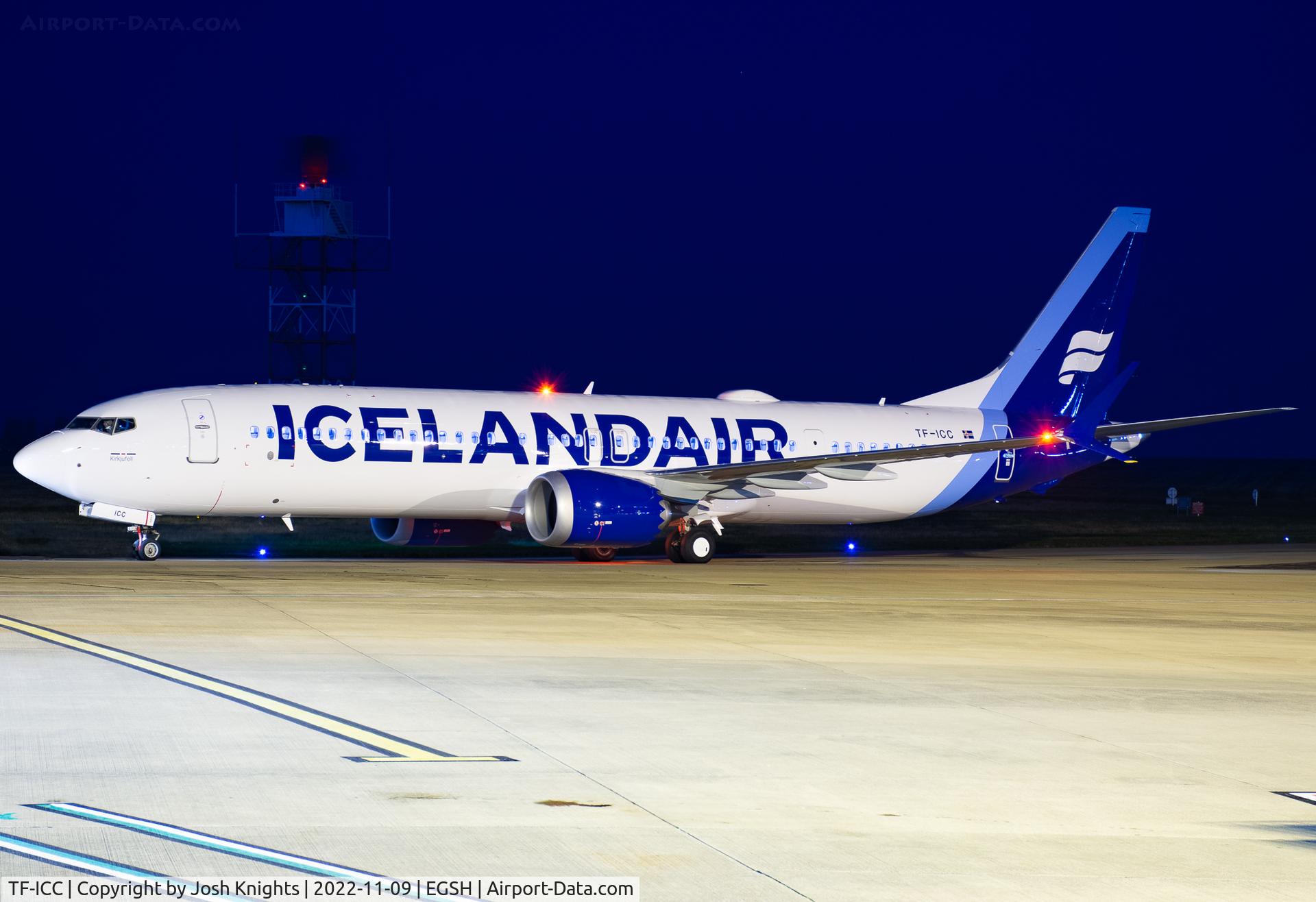 TF-ICC, 2019 Boeing 737-9 MAX C/N 44359, The First Icelandair 737-MAX9 To Be Painted Into The New Icelandair Livery.