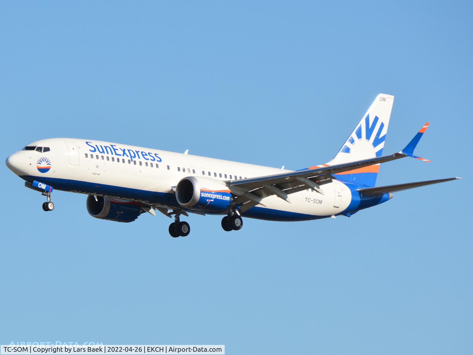 TC-SOM, 2019 Boeing 737-8 MAX C/N 61204, RWY22L, New in the database