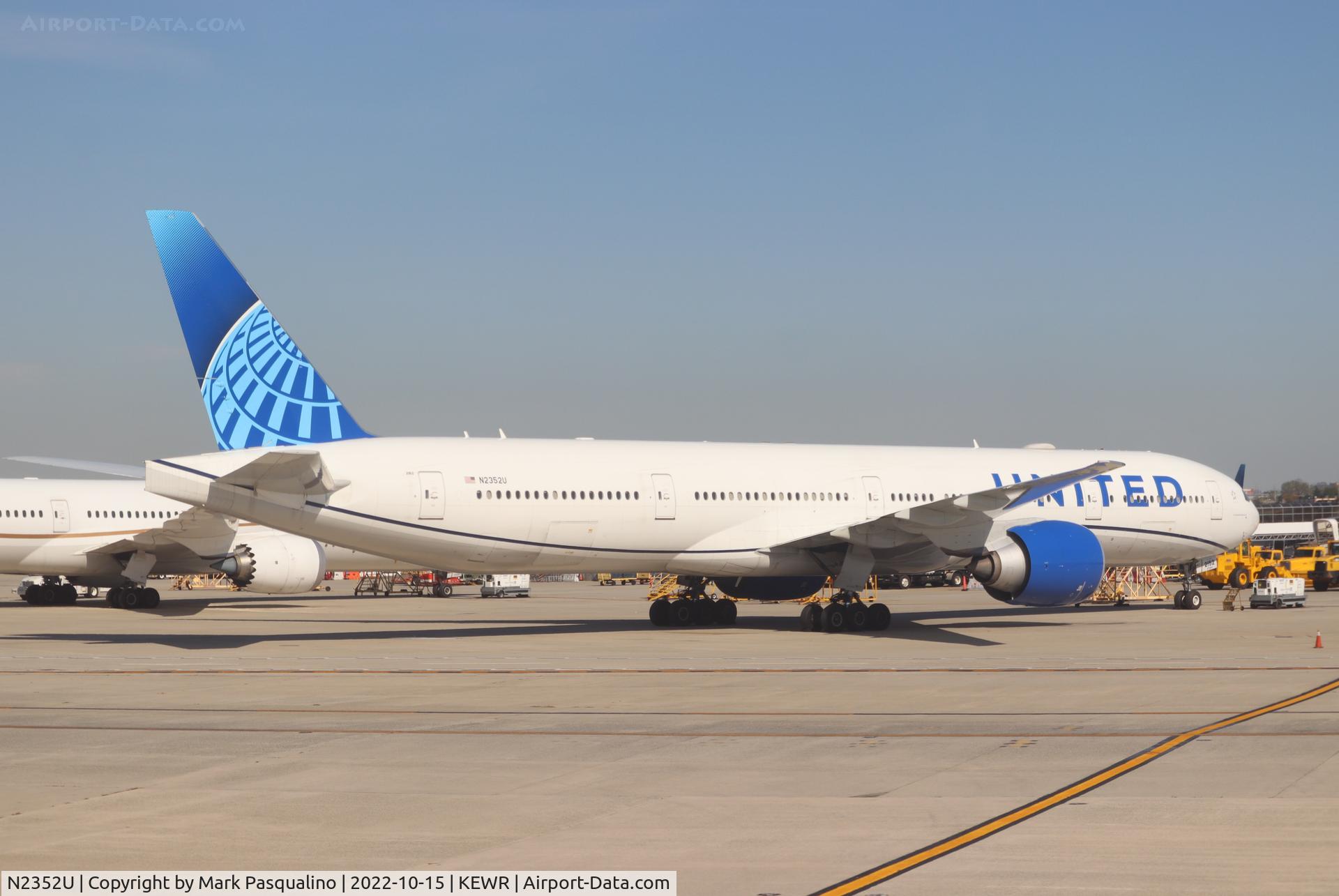 N2352U, 2020 Boeing 777-300/ER C/N 66592, Boeing 777-322/ER