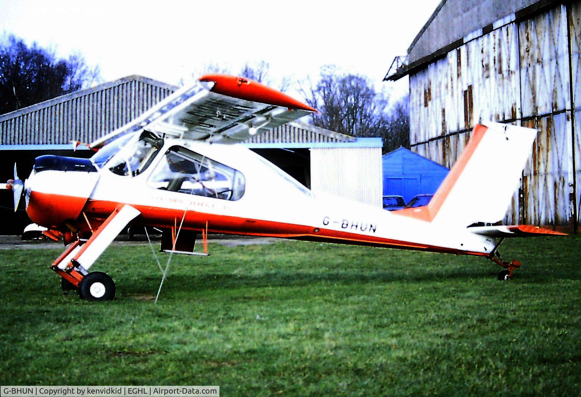 G-BHUN, 1980 PZL-Okecie PZL-104 WILGA 35 C/N 140548, At Lasham.