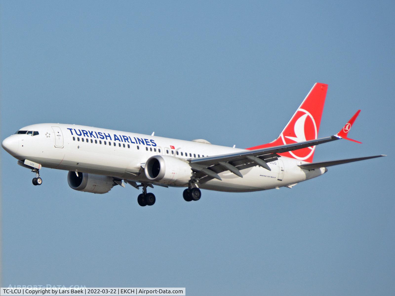 TC-LCU, 2021 Boeing 737-8 MAX C/N 60068, RWY22L
