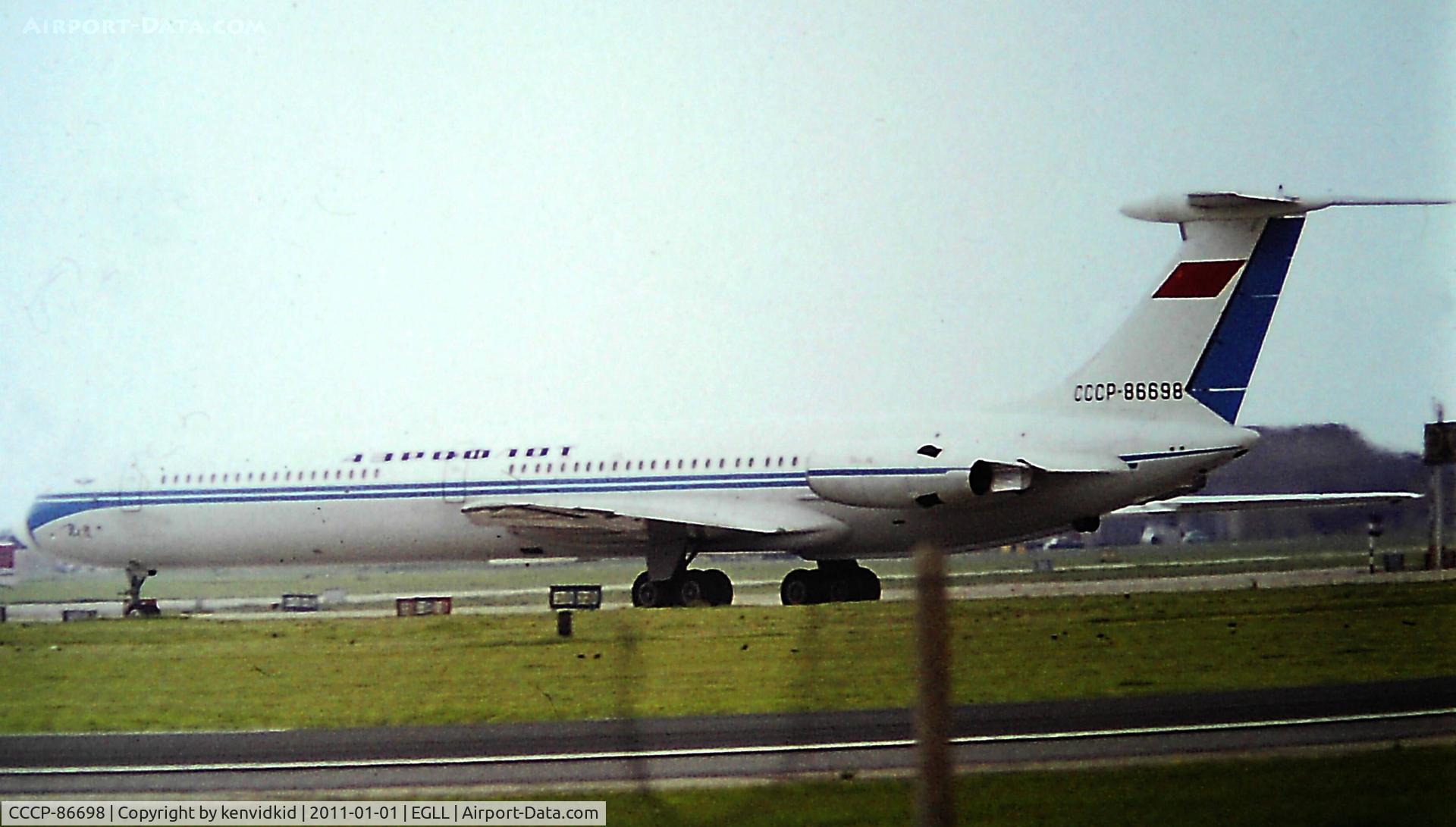 CCCP-86698, 1972 Ilyushin Il-62 C/N 21303, At Heathrow. Copied from slide.