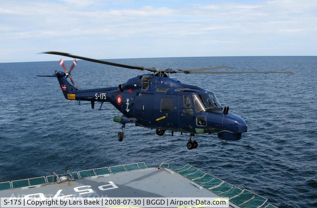 S-175, 1980 Westland Lynx MK80 C/N 175, Landing on RDN HDMS Knud Rasmussen in Arsuk Inlet Groennedal