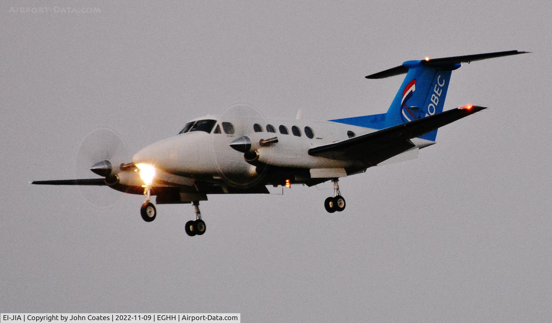 EI-JIA, 1979 Beech 200 Super King Air C/N BB-451, Evening arrival in fading light