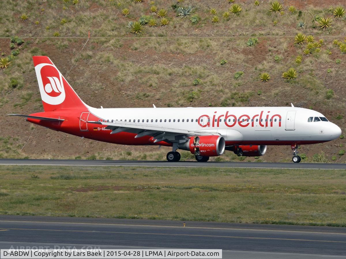 D-ABDW, 2009 Airbus A320-214 C/N 3945, Just landed