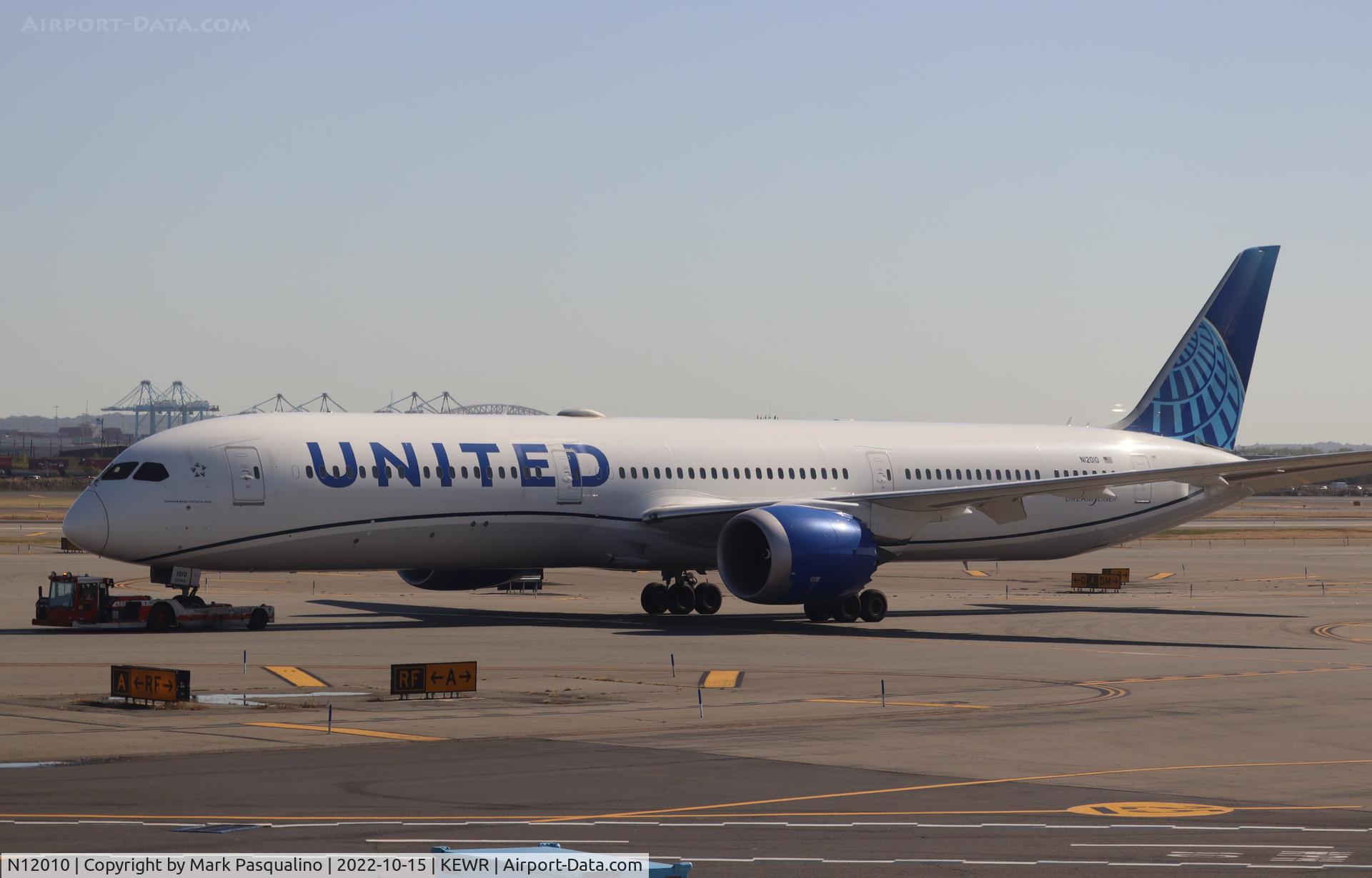 N12010, 2019 Boeing 787-10 Dreamliner C/N 40926, Boeing 787-10